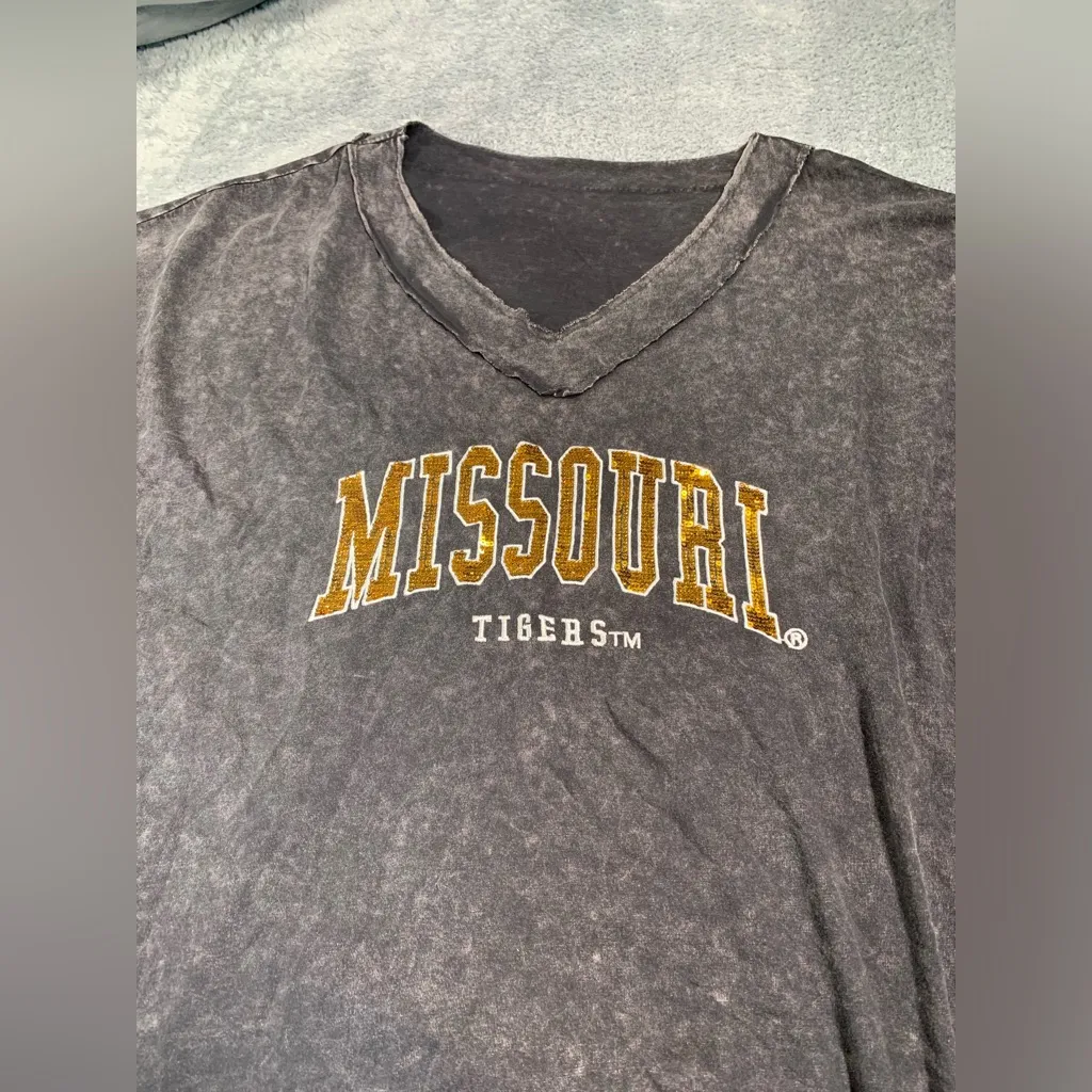 GAMEDAY couture mizzou tee shirt large NWT - Image 2
