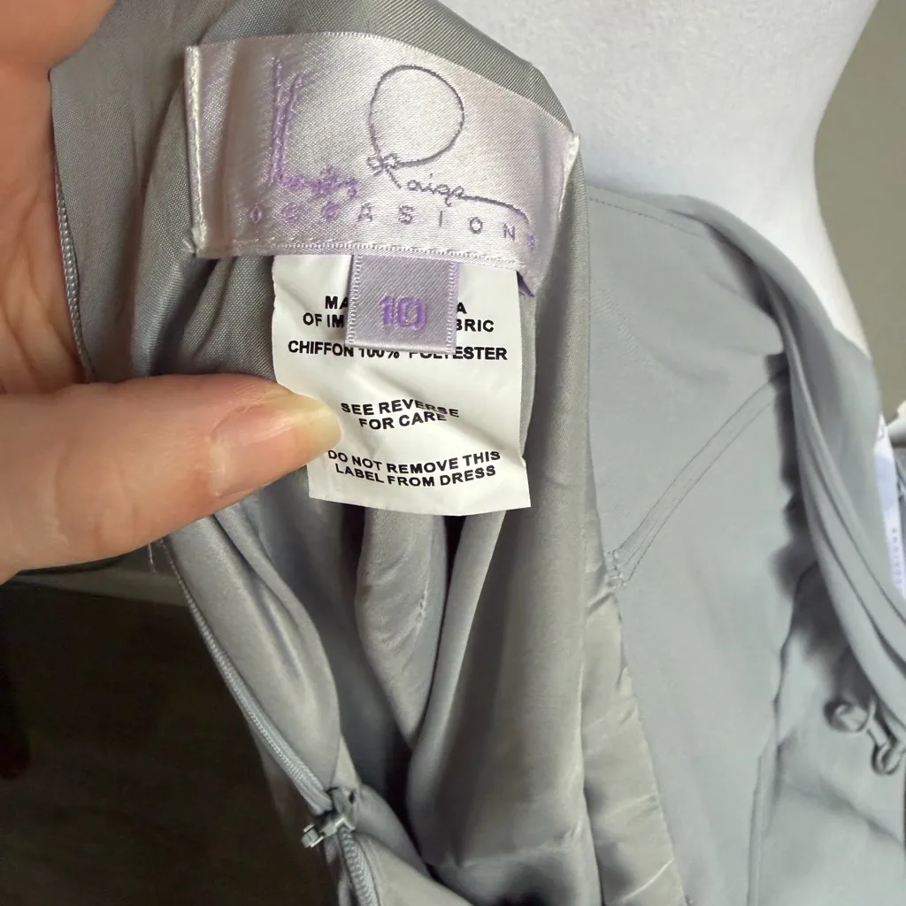 NWT Hayley Paige 5855 Platinum Blue V-Neck Strappy Back Chiffon Gown Womens 10 - Image 7