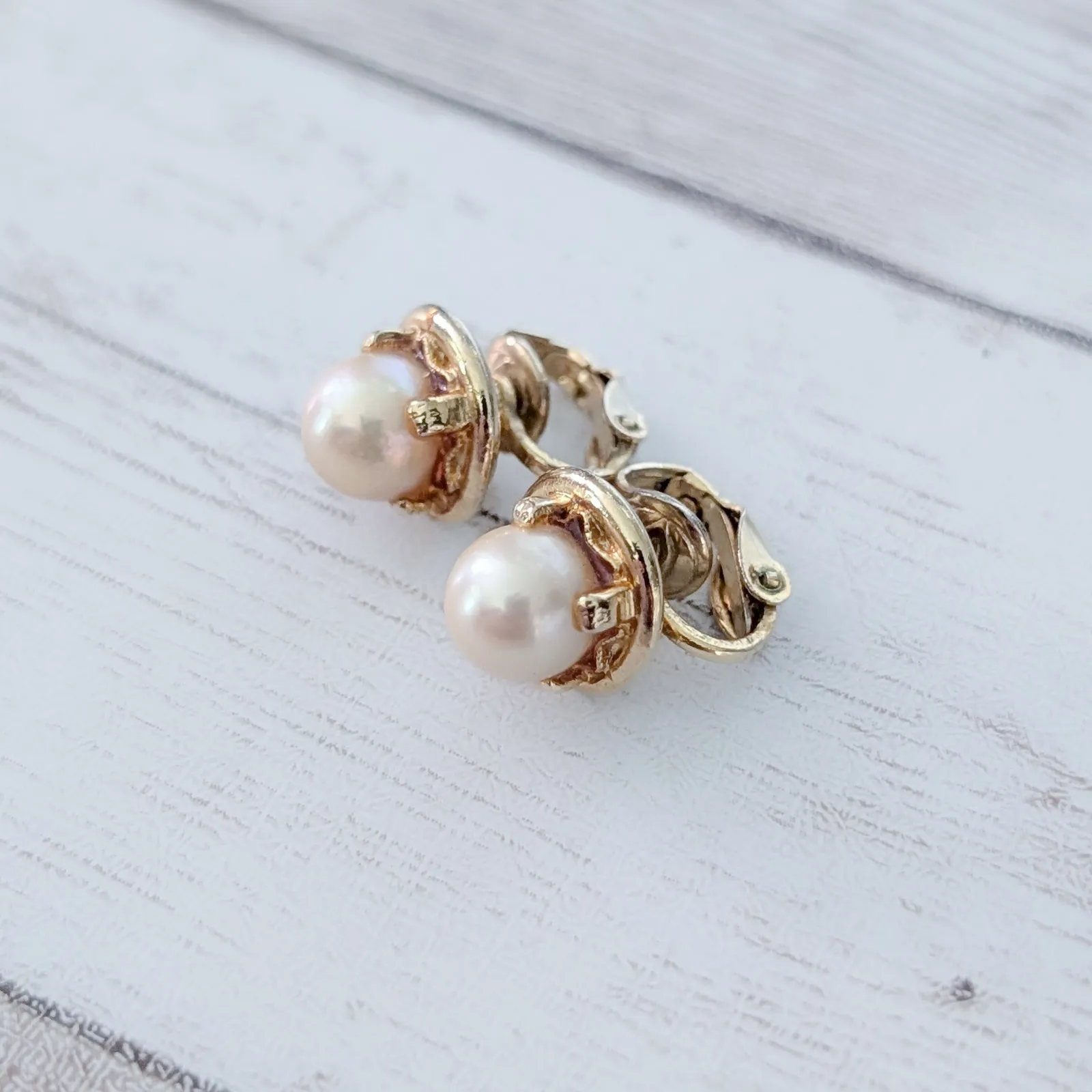 Vintage Clip On Earrings Stylish & Elegant Faux Pearl Set in Gold Tone - Image 2