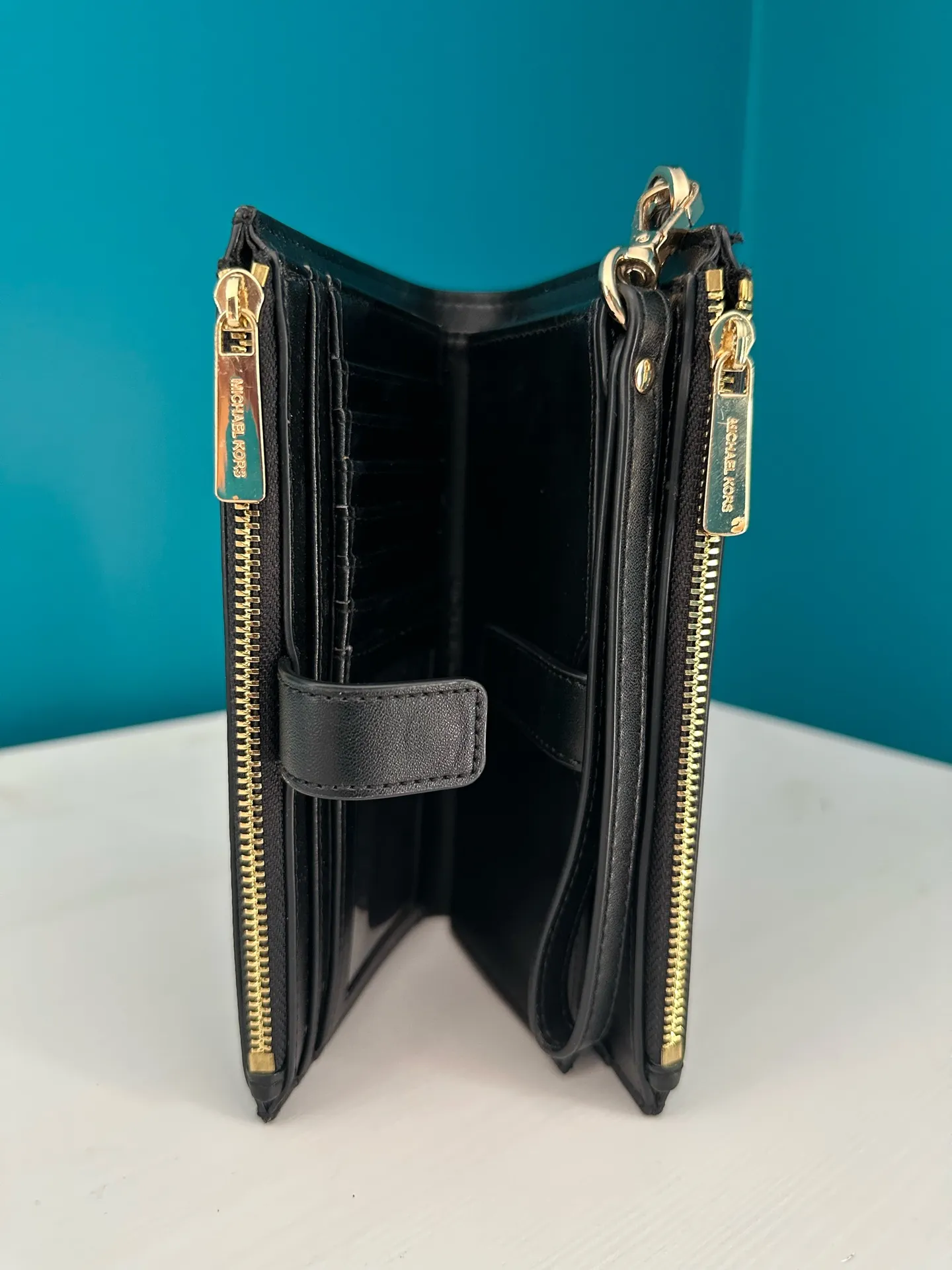 MK Jet Set Michael Kors Signature Large Clutch Wristlet Wallet - Image 3