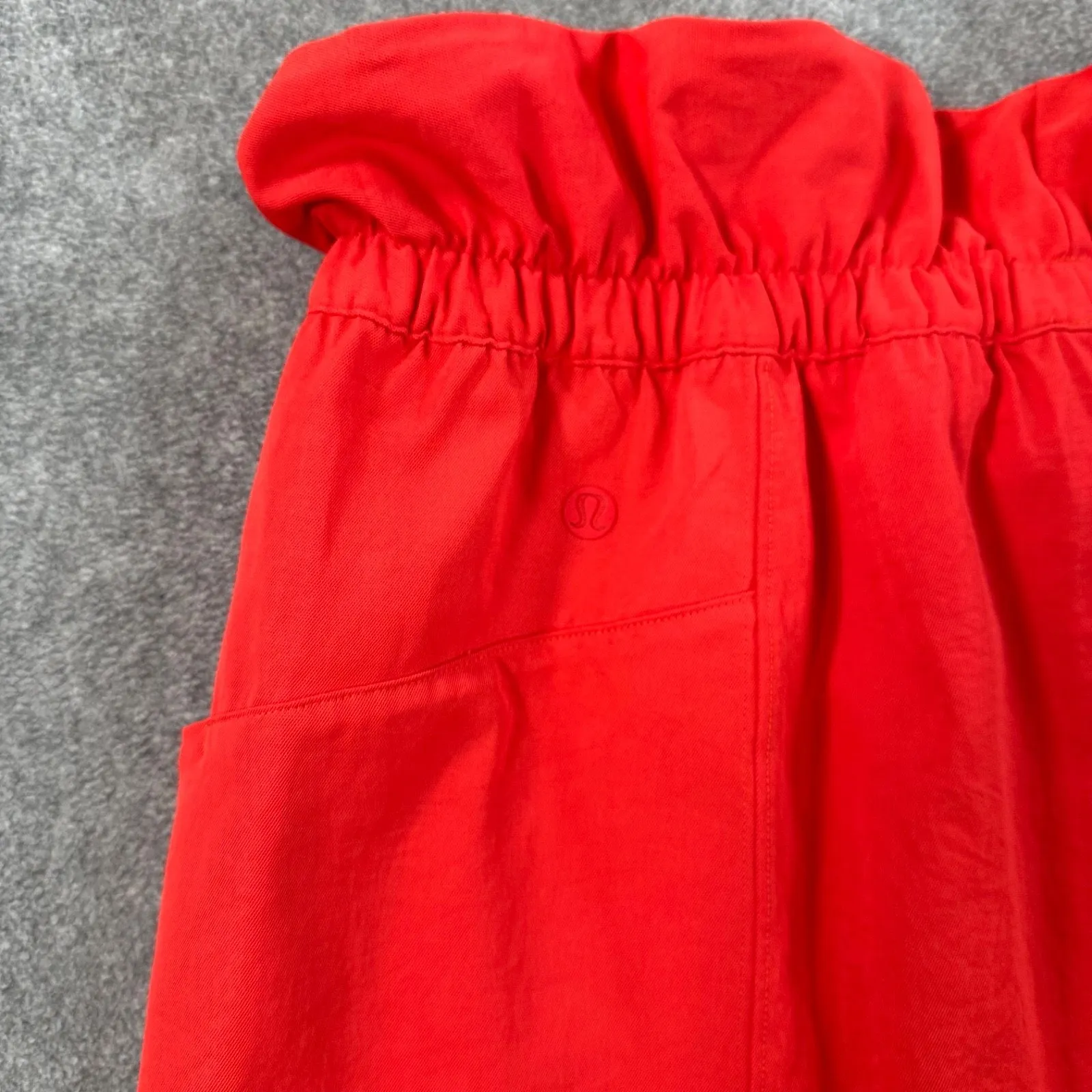 LULULEMON Trip Taker Skirt Women's Size 6 Carnation Red Paperbag Pockets W8ABAS - Image 9