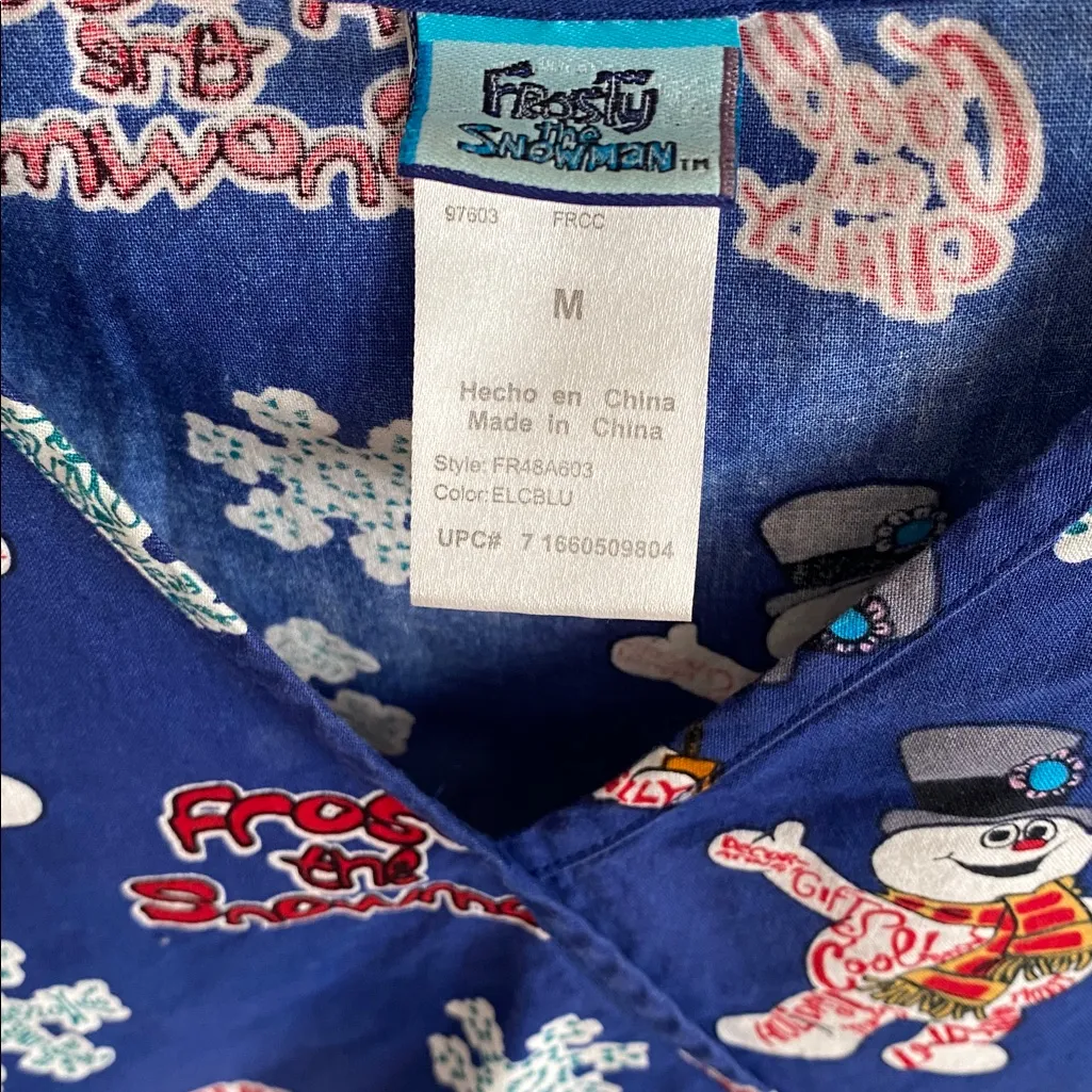 Frosty the Snowman Christmas Holiday Scrub Top Womens Medical Medium retro Blue - Image 3