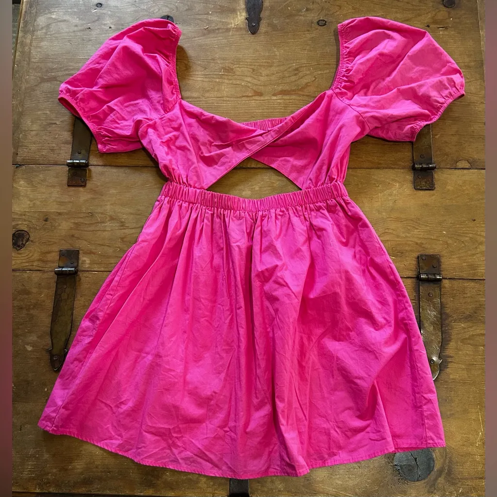 Le Lis Fuchsia Puff Sleeve Dress Size Medium - Image 2