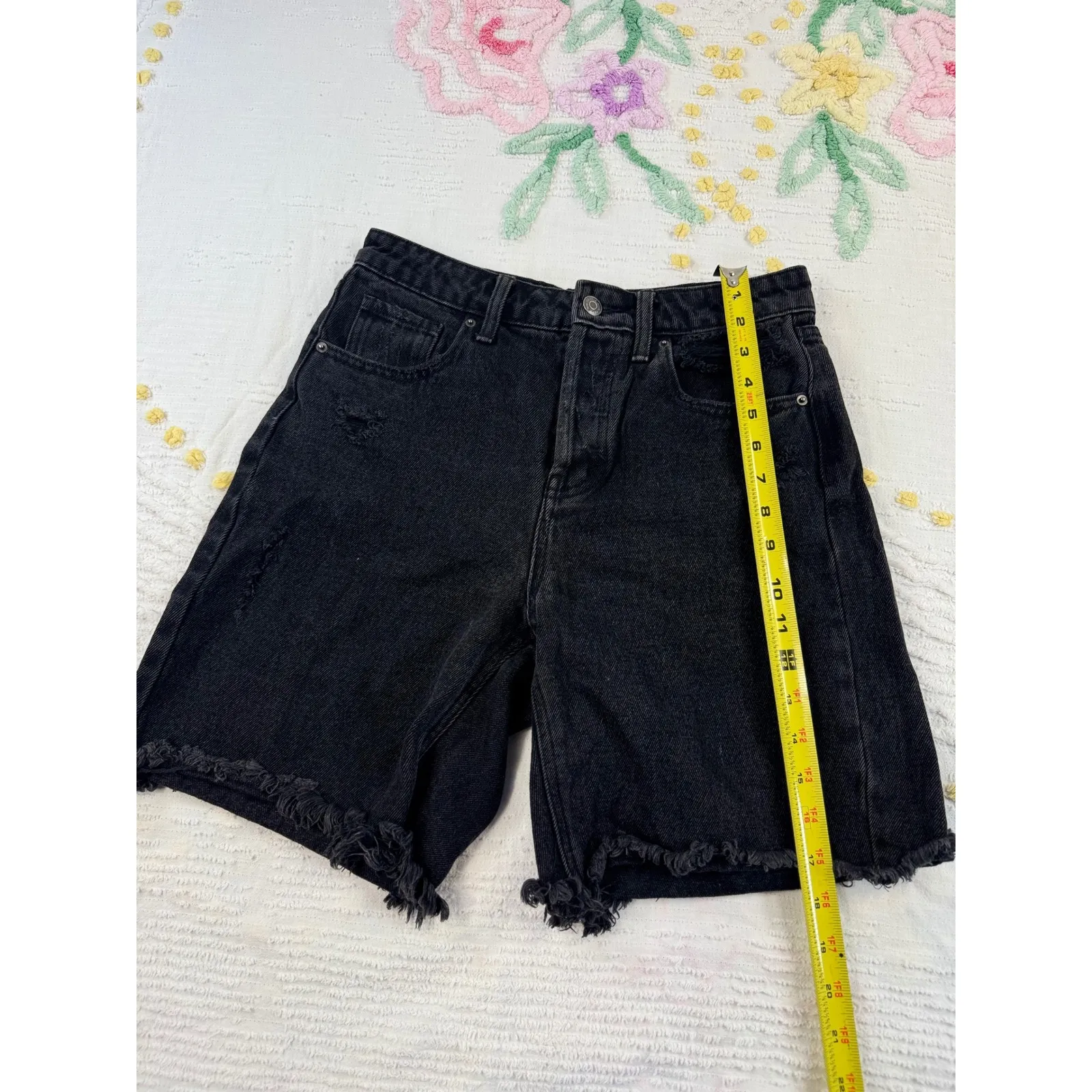 Wild Fable Women's Black Denim High Rise Frayed Hem Bermuda Jean‎ Shorts 0 - Image 3