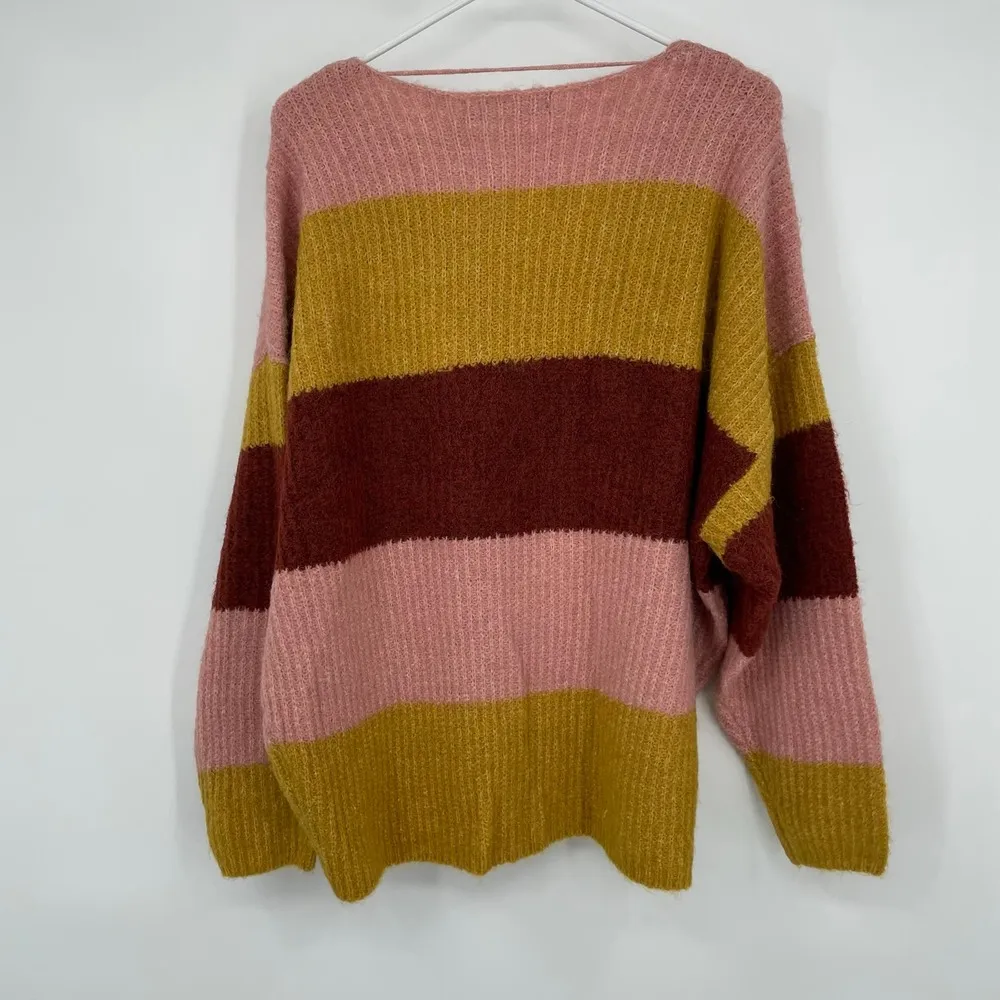 VERO MODA Julie Bar Stripe V-neck Sweater In Chai Tea Stripe Size Medium NWT - Image 8