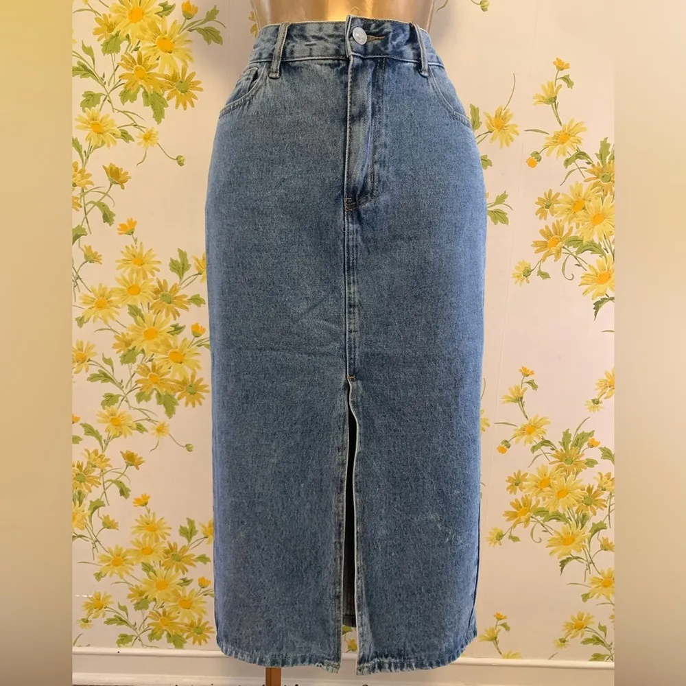 Acid wash Slit front denim midis skirt size M - Image 3