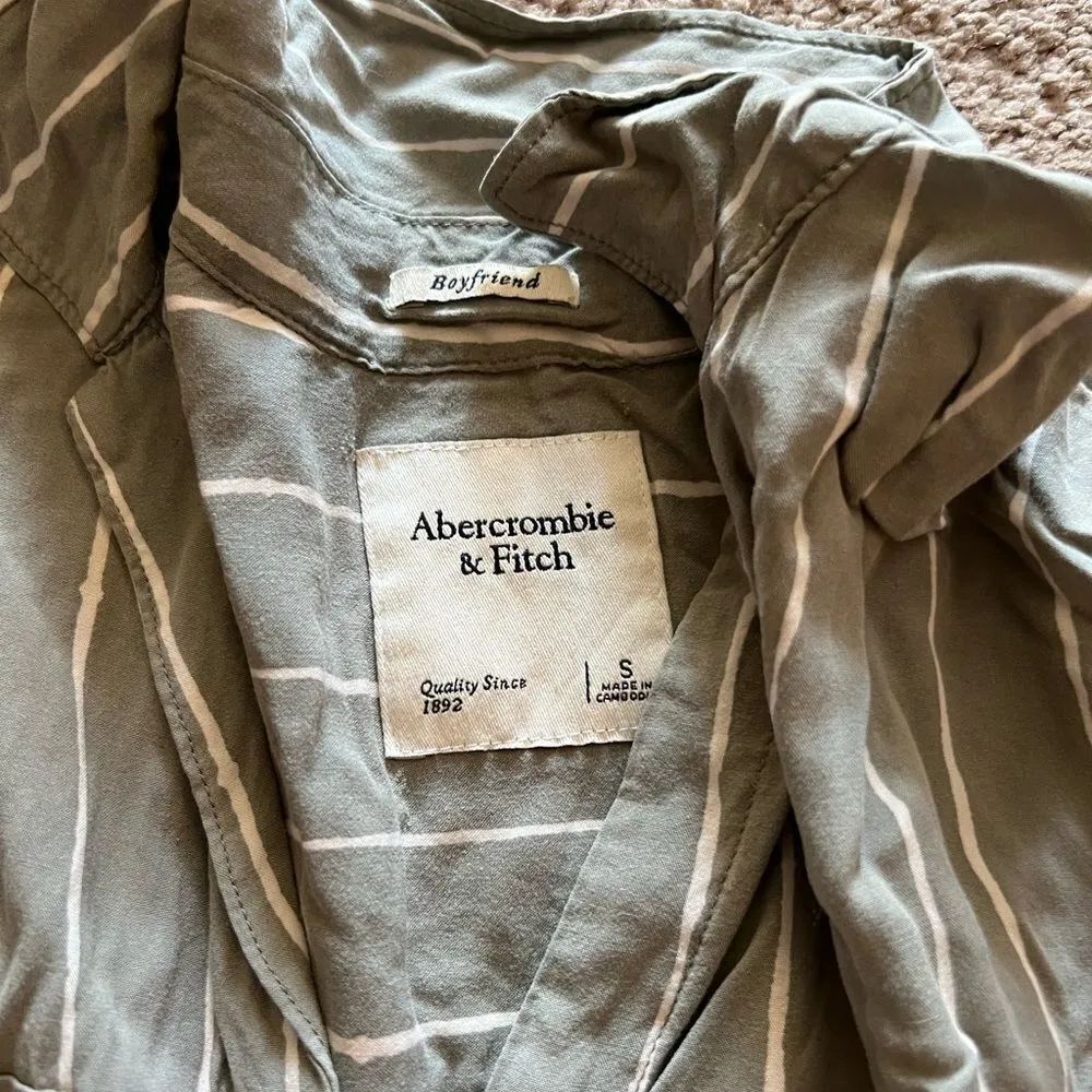 Abercrombie small button down striped - Image 7