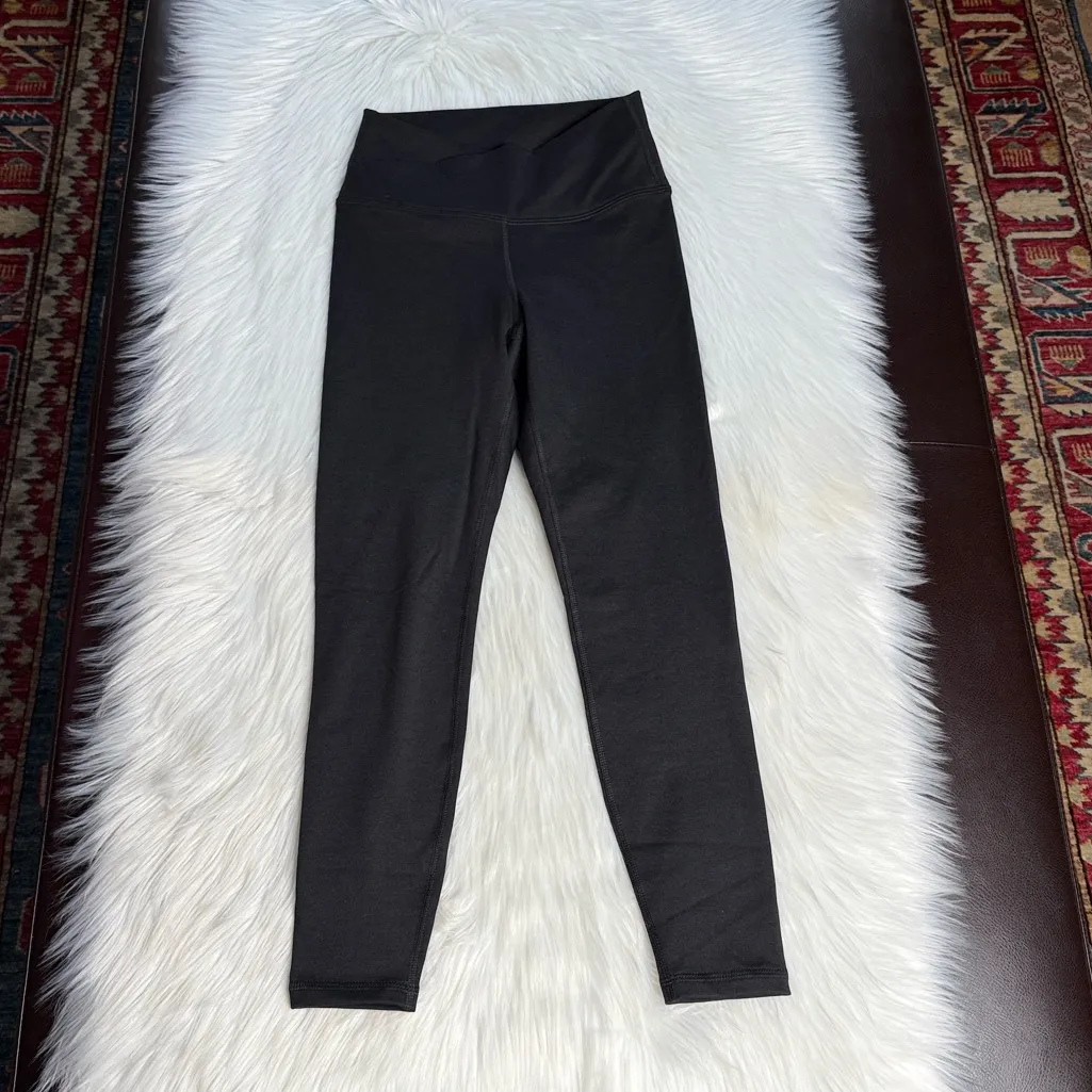 Old Navy Black Cloudy Comfy Extra High Rise Leggings - Image 2