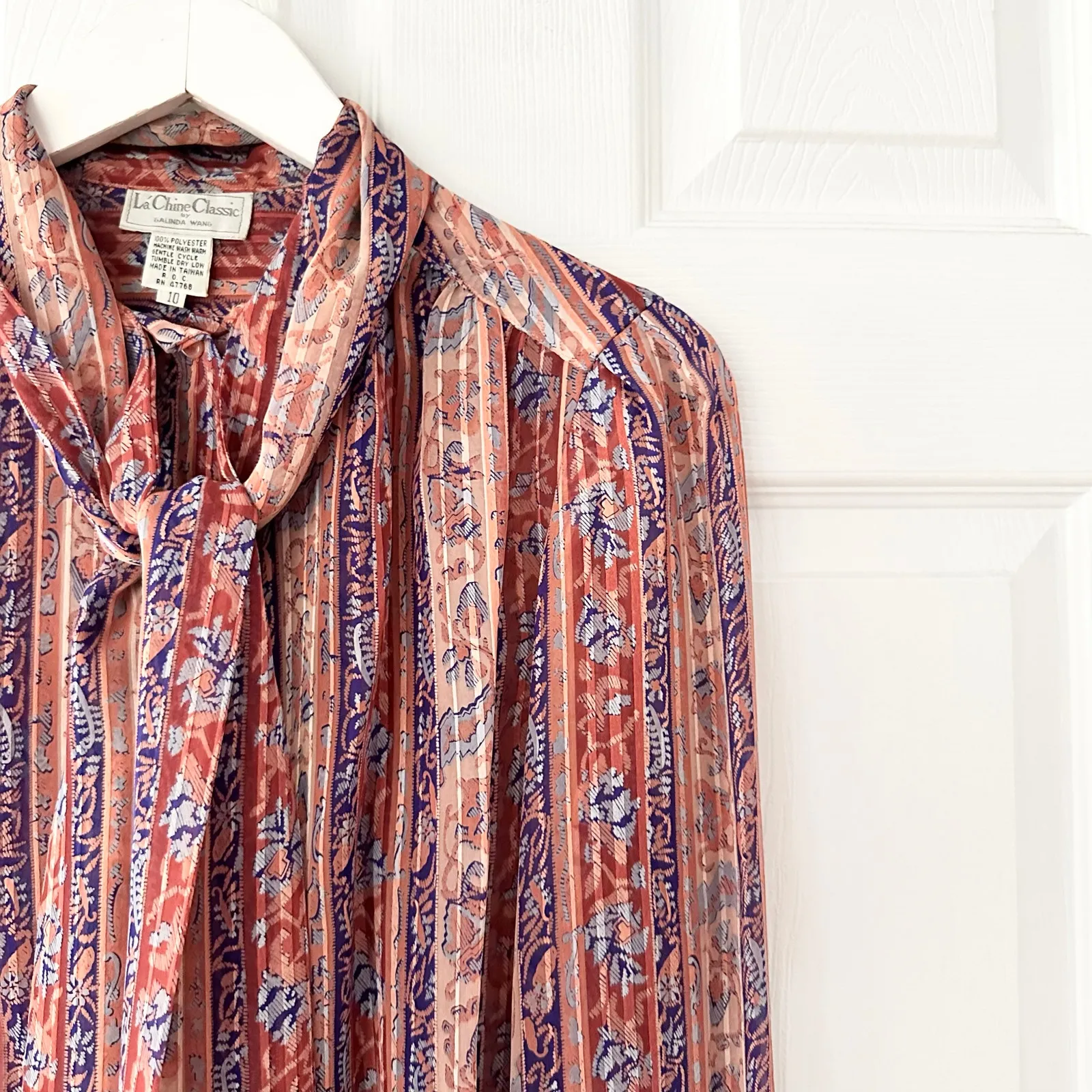 Le Chine Classic Galinda Wang Taiwan 70s Retro Vintage Tie Neck Secretary Blouse Red Size 10 - Image 4