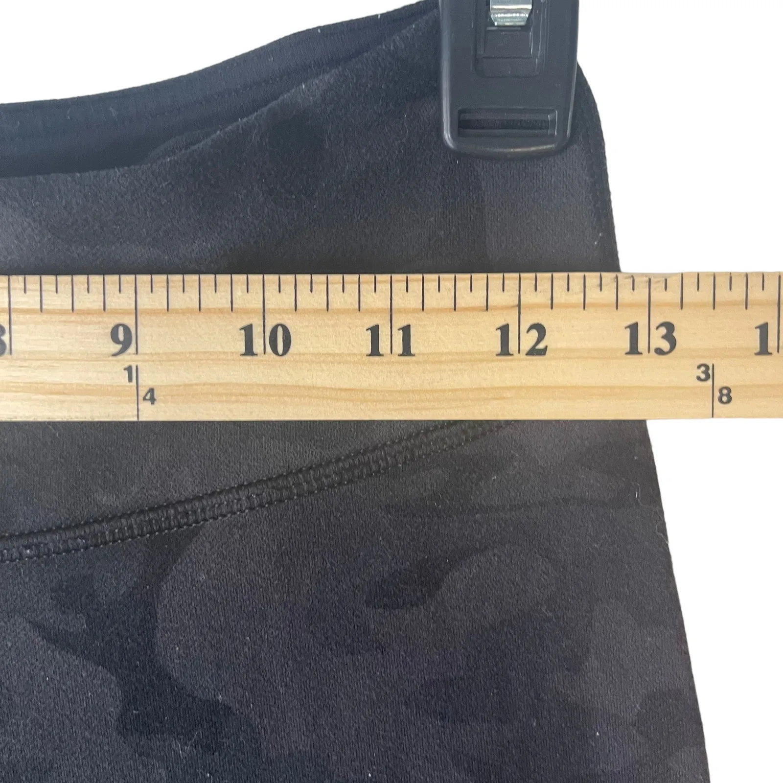 Lululemon Women's Size 4 Align High Waisted‎ Camo Cropped 19" Leggings - Image 6