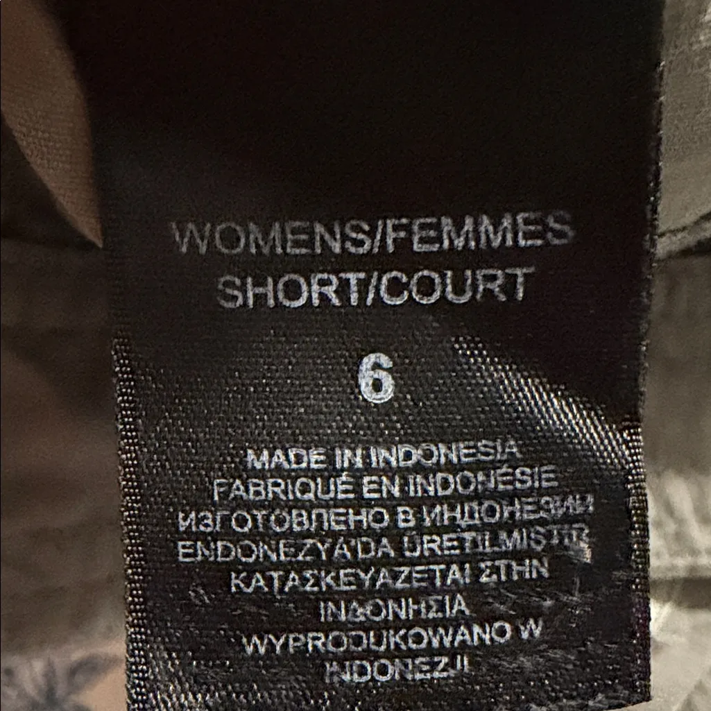 The North Face Women's Gray Cargo Pants. quick-drying fabric - Image 5