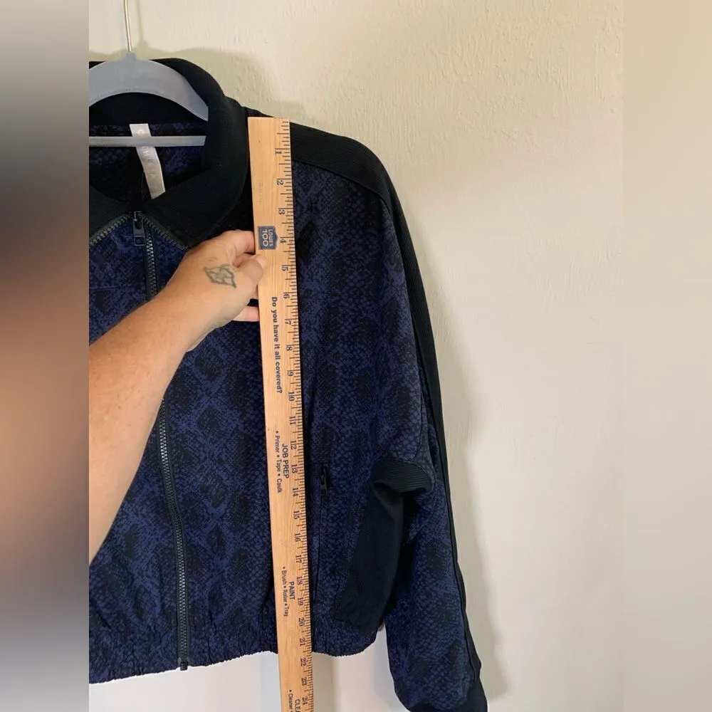 Athleta Brooklyn Bomber‎ Zip Up Jacket Blue Python Size S - Image 11