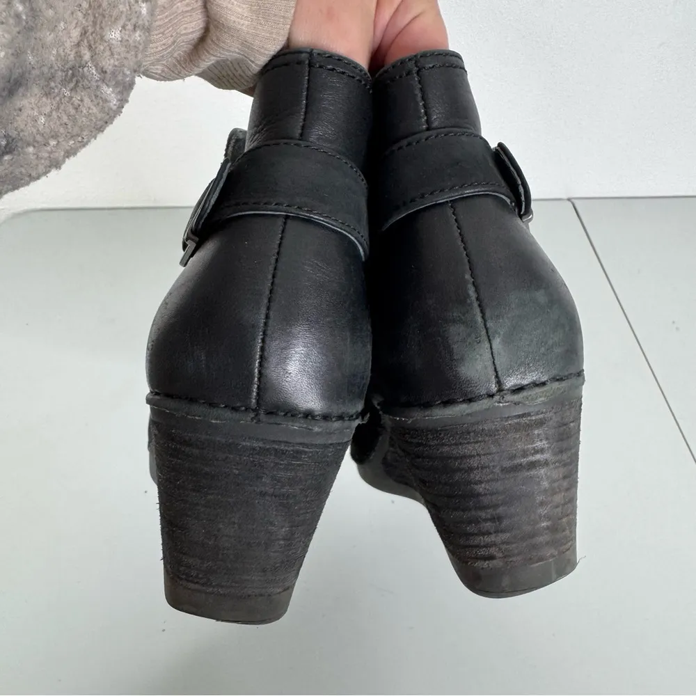 Dansko Black Leather Wedge Heel Ankle Booties Size 42 - Image 4