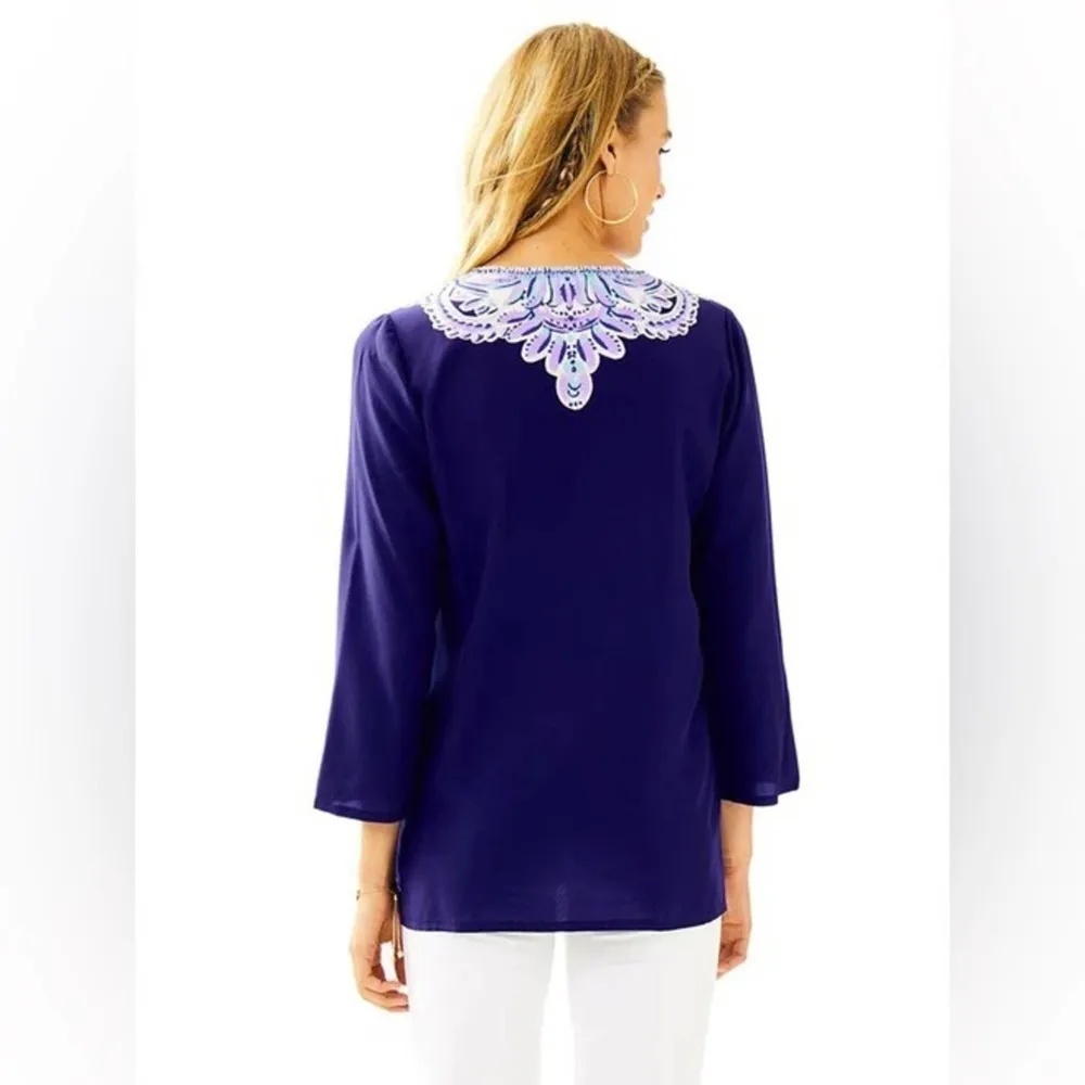 Lilly Pulitzer 100% Silk Renato Pineapple Dinner Tunic Bright Navy Size Small - Image 3