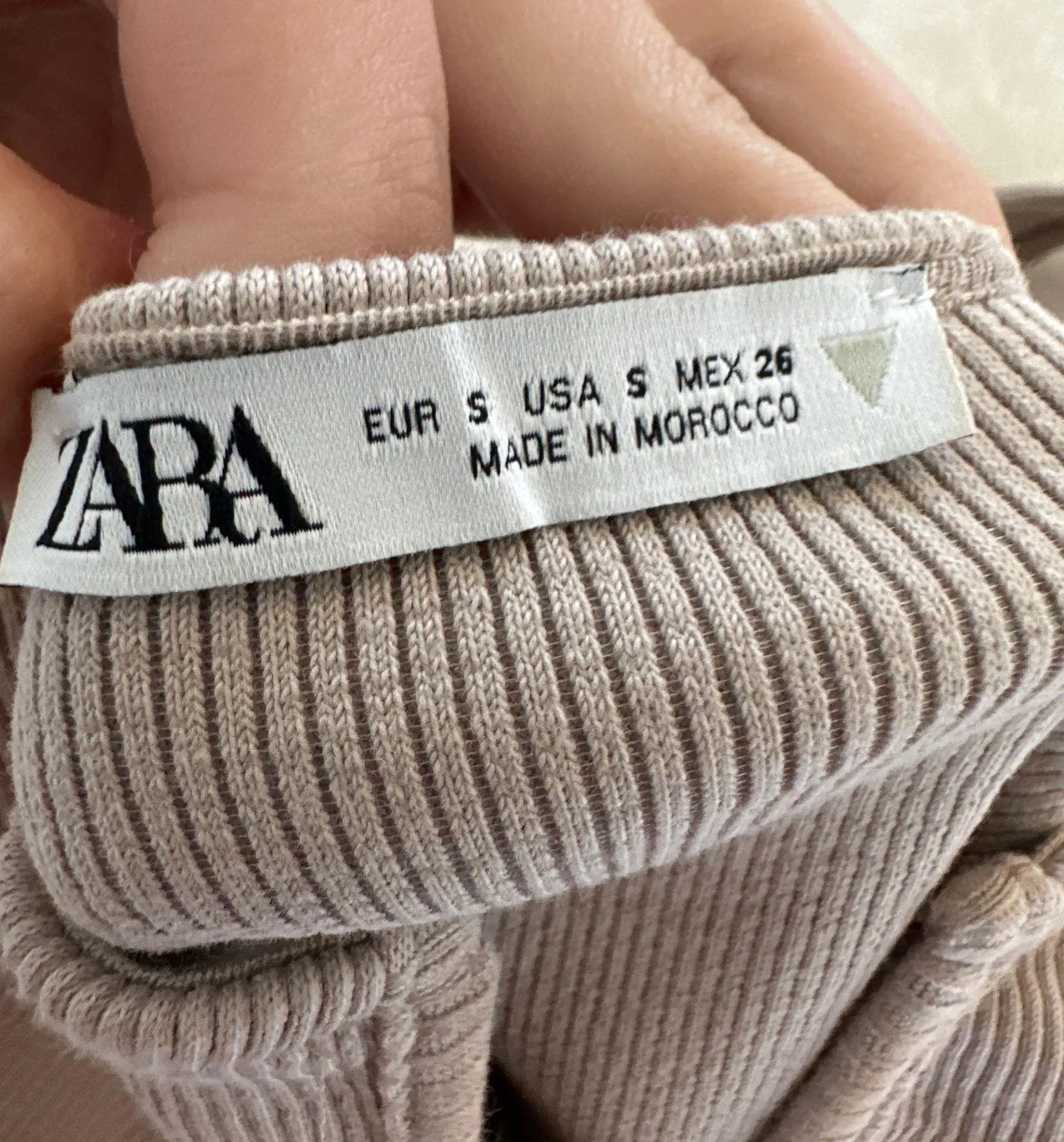 ZARA Crop Tank SMALL - Image 5