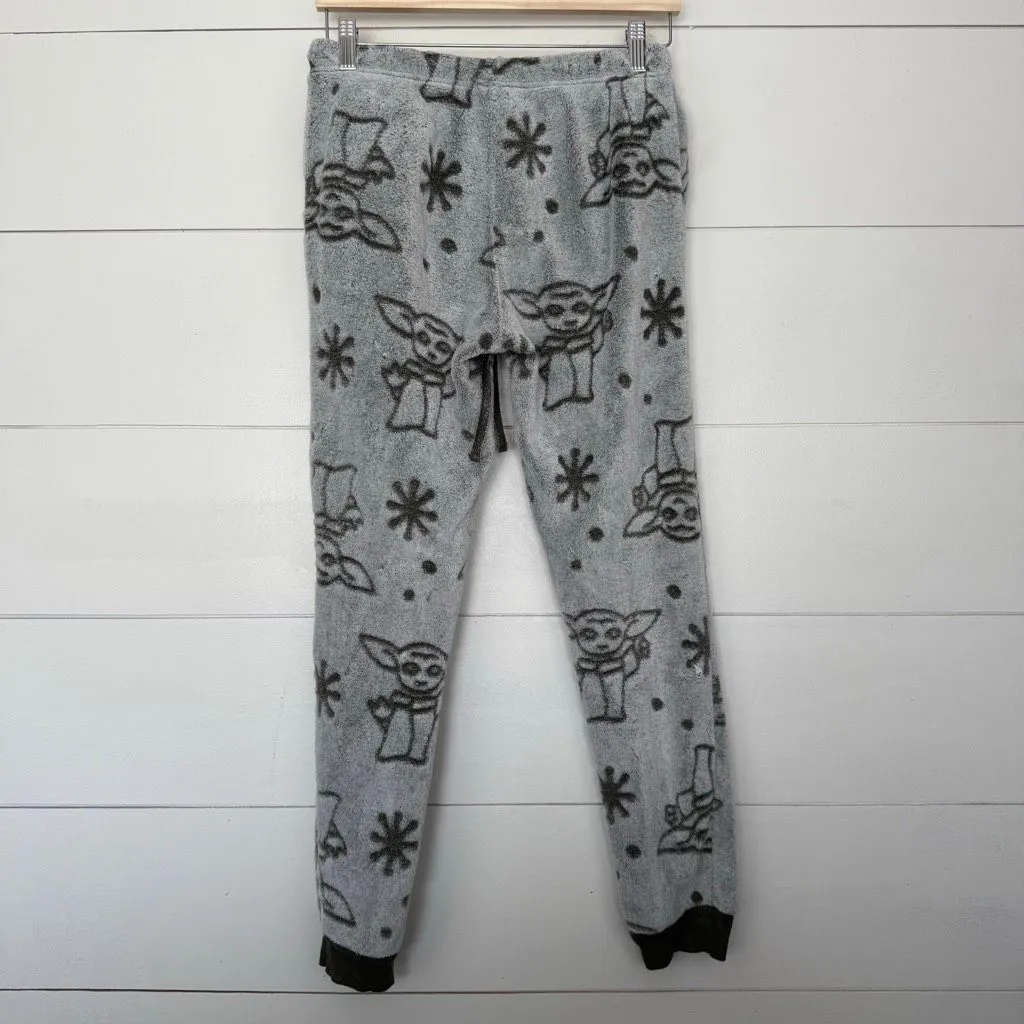 Star Wars Women’s Small Grogu Fuzzy Pajama Set - Image 7