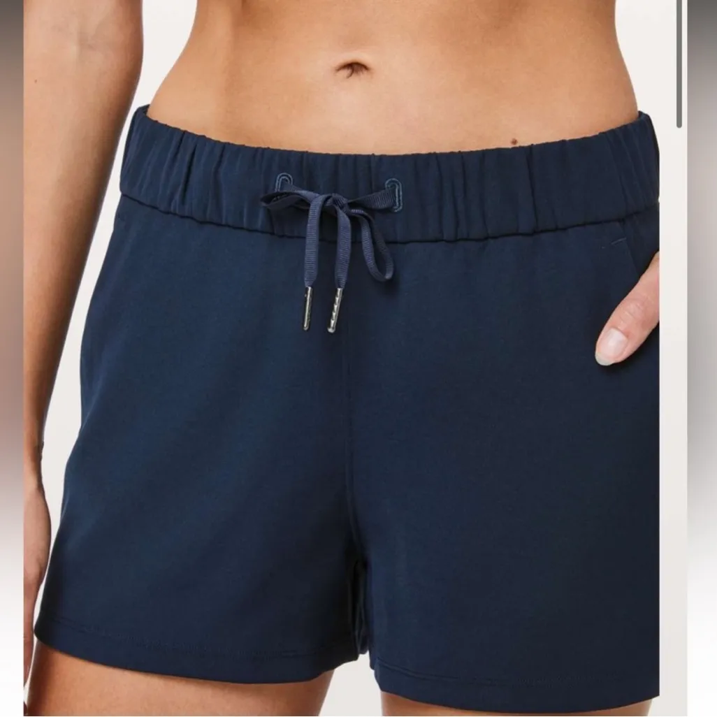 Lululemon  On the Fly Short 2.5” - Image 2
