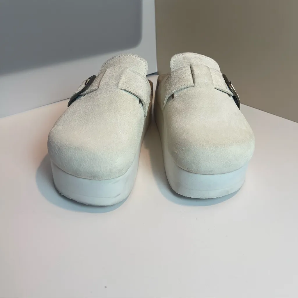 Cushionaire Granola Women’s Platform White Suede Clog Mule Size 7 - Image 7