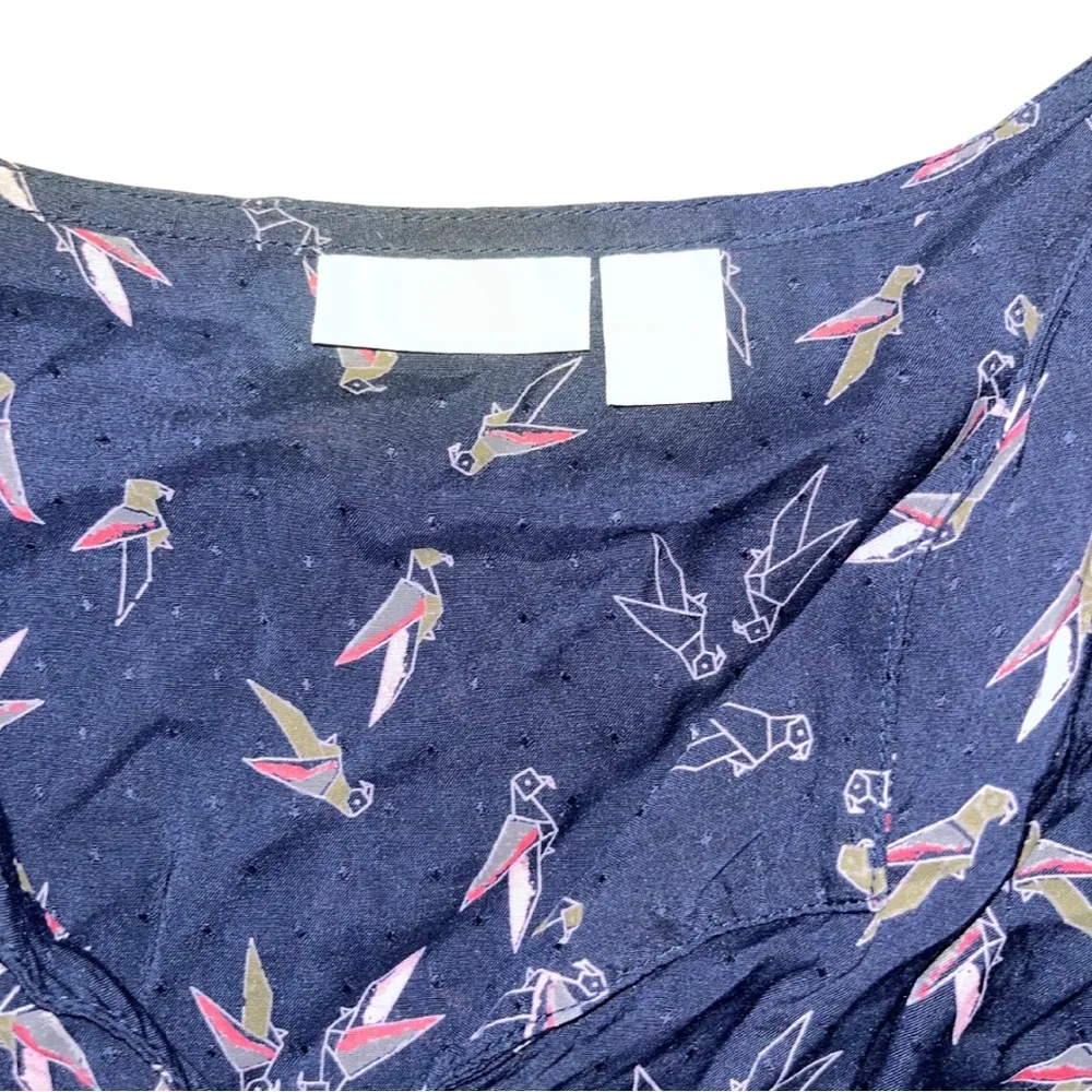 Hinge Navy V-Neck Bird Anthropology Med Blouse - Image 3