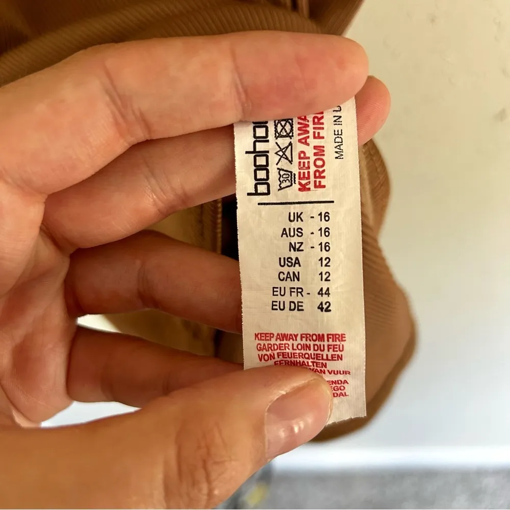 Boohoo 🦋  Brown Square Neck Ribbed Midi Dress Size 12 - Image 3