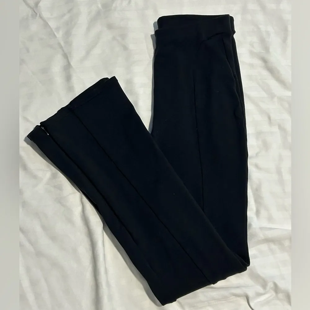 Alo Yoga High-Waist Zip It Flare Legging - S - Image 3