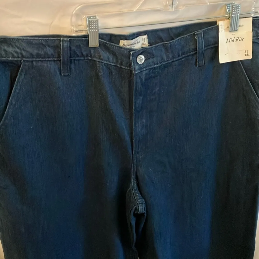 Abercrombie & Fitch: Women’s Mid Rise Wide Leg Jeans- Dark Blue- size 34 (18L) - Image 2