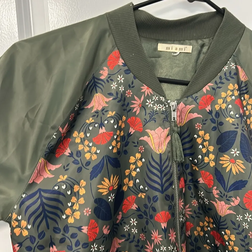 Green Floral Bomber Jacket - Image 2
