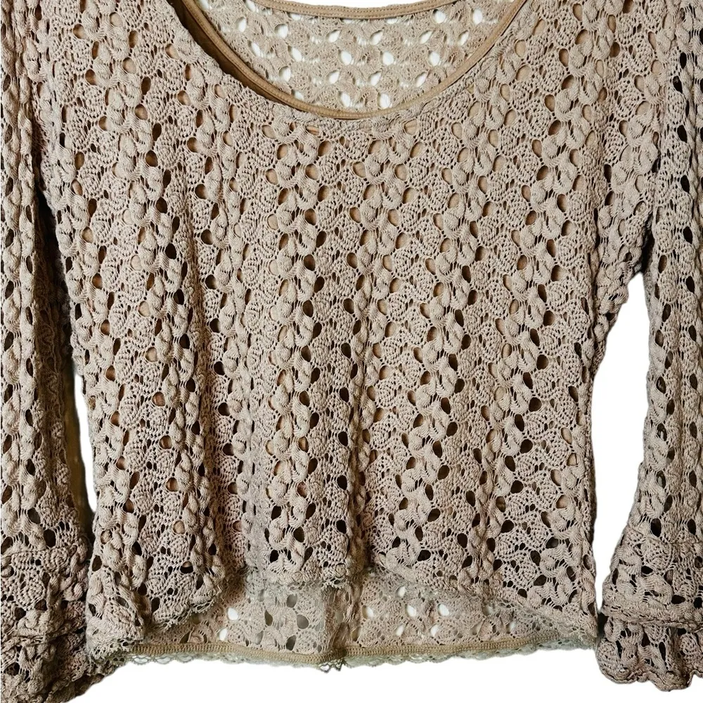 Free People Cream Crochet Bell Sleeve Boho Top Size Small - Image 8