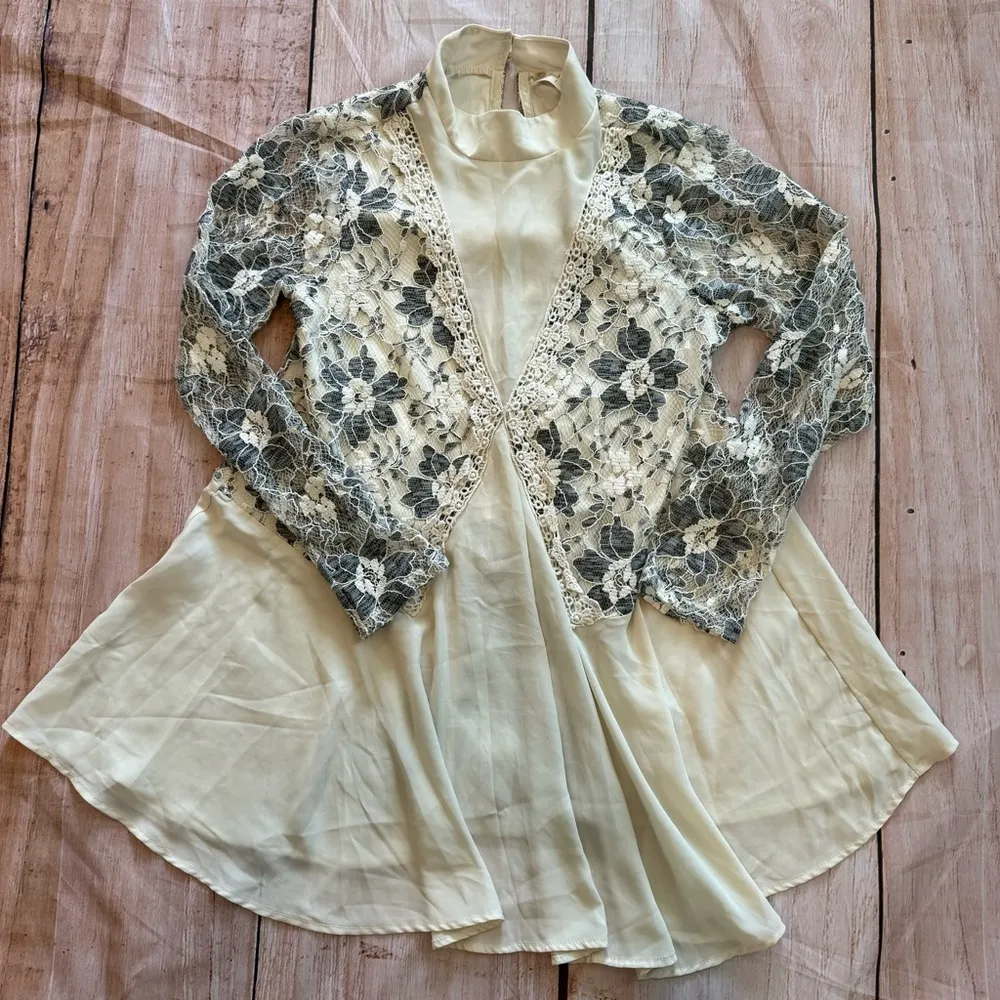 Altar'd State Long Sleeves Ivory Lace Overlay Dress Size Small Boho whimsigoth - Image 7