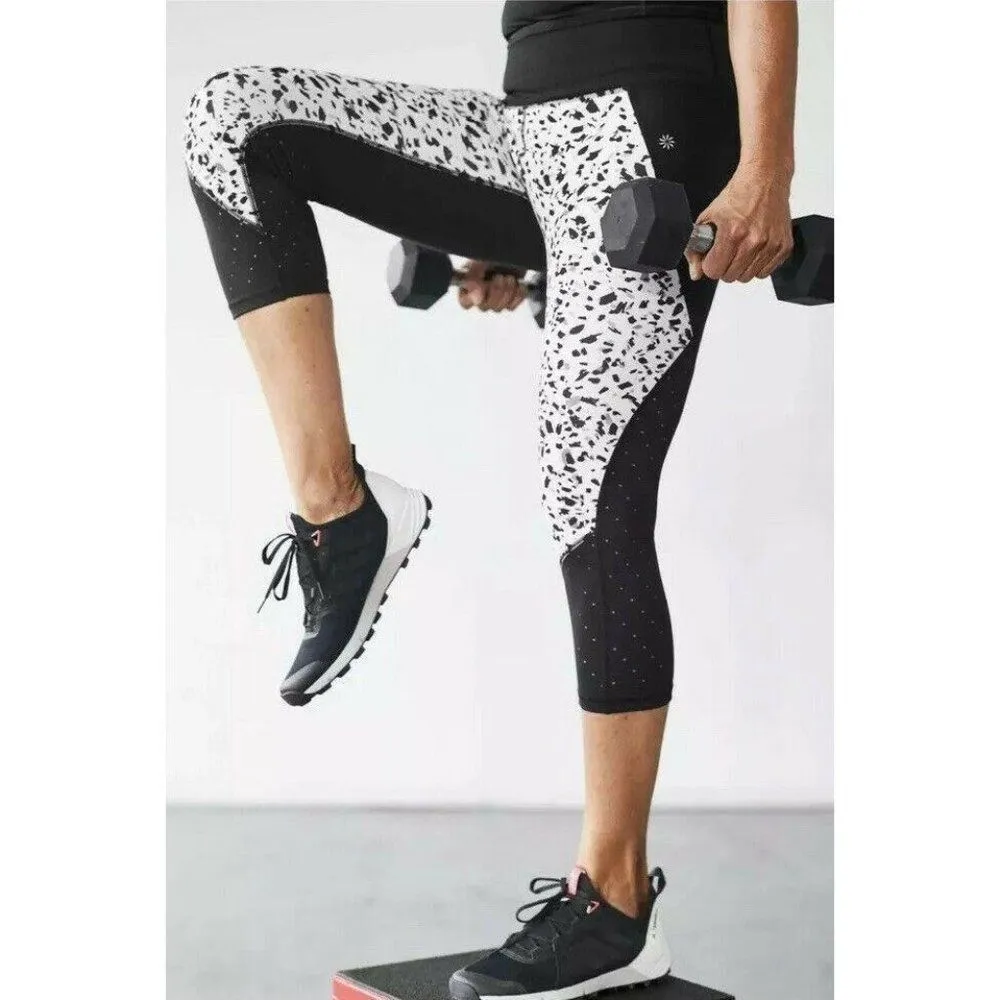 Athleta Trucool Crop Capri Leggings - Image 3