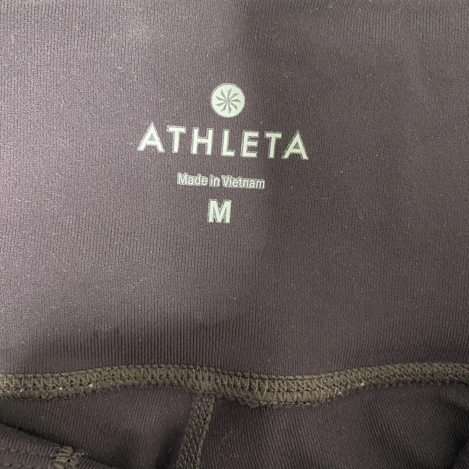 Athleta Maroon Chaturanga Capri Crop Leggings Stretchy Activewear Sz M - Image 7