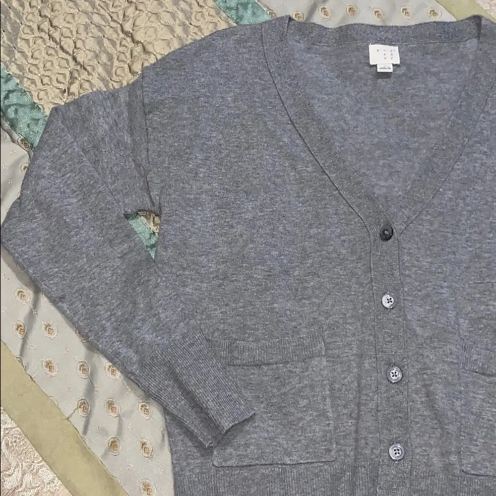 A new day gray small womens five button cardigan - Image 7