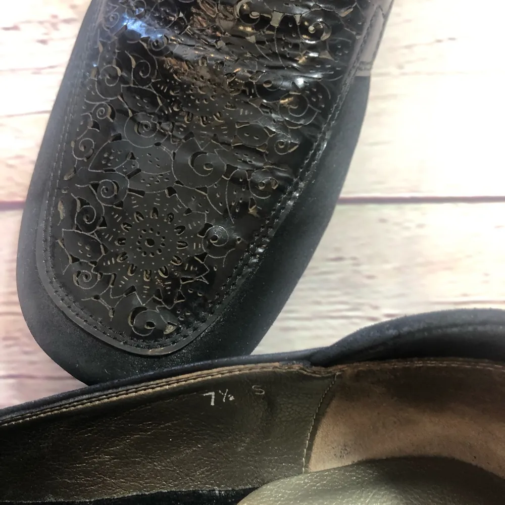 Meucci Black Loafers Size 7.5 - Image 2