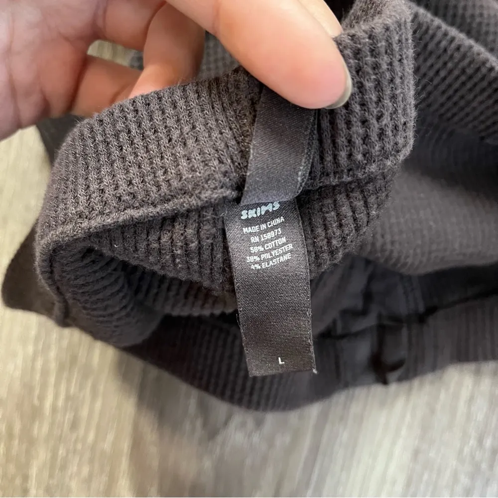 SKIMS Dark Chocolate Waffle Knit Shorts - L - Image 5