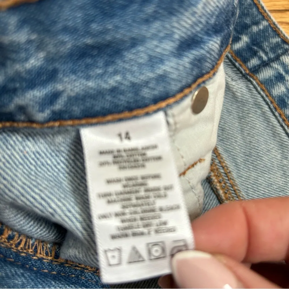 Aeropostal | Vintage High Rise Shorty Cherry Floral Cut Off Shorts Denim Size 14 - Image 5