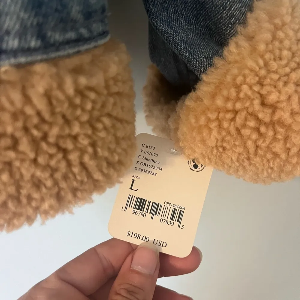 Free People Rylee Denim Jacket Faux Shearling Lined – Med Wash – Size Large NWT - Image 2