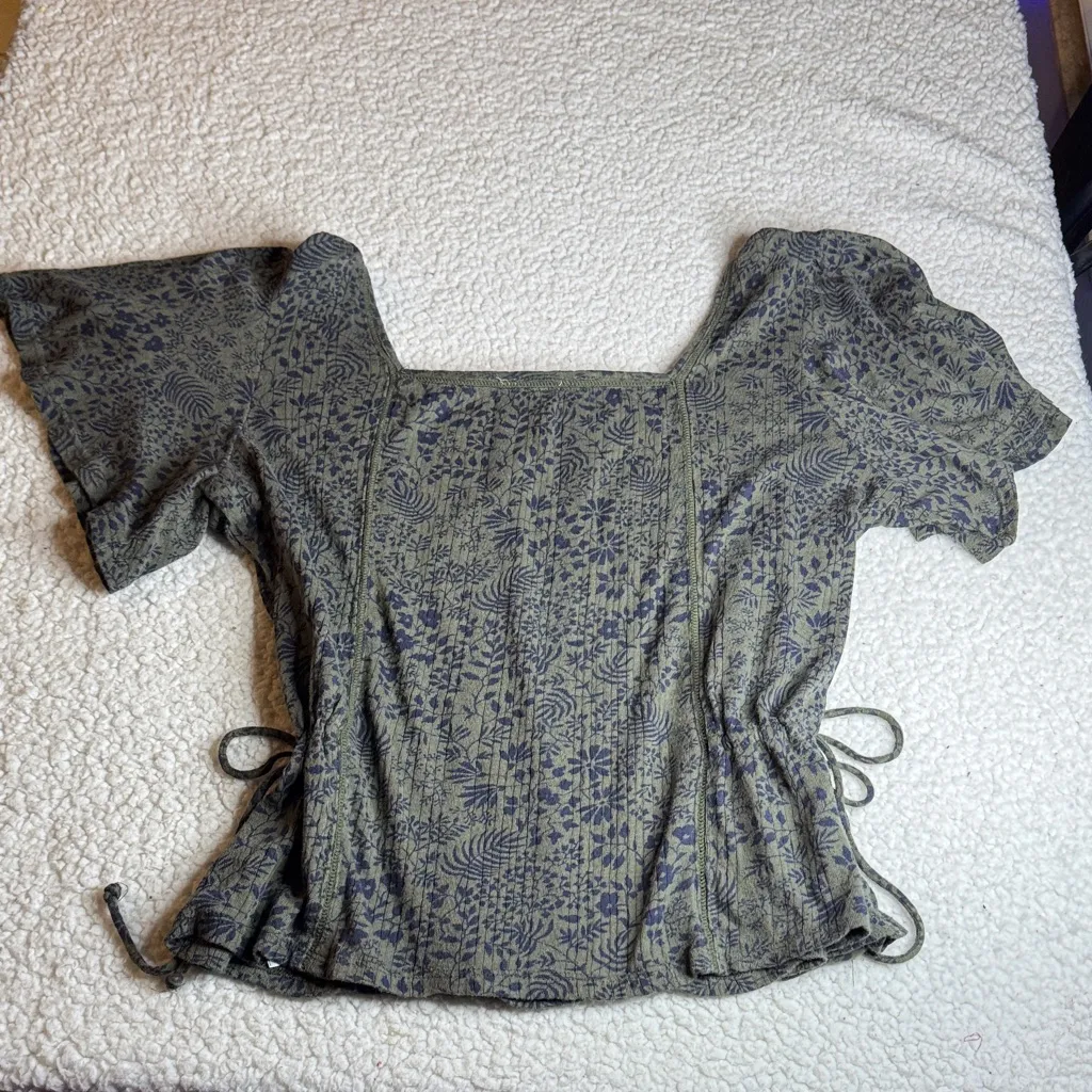 Lucky Brand Olive and Navy Boho Floral Blouse - Image 6