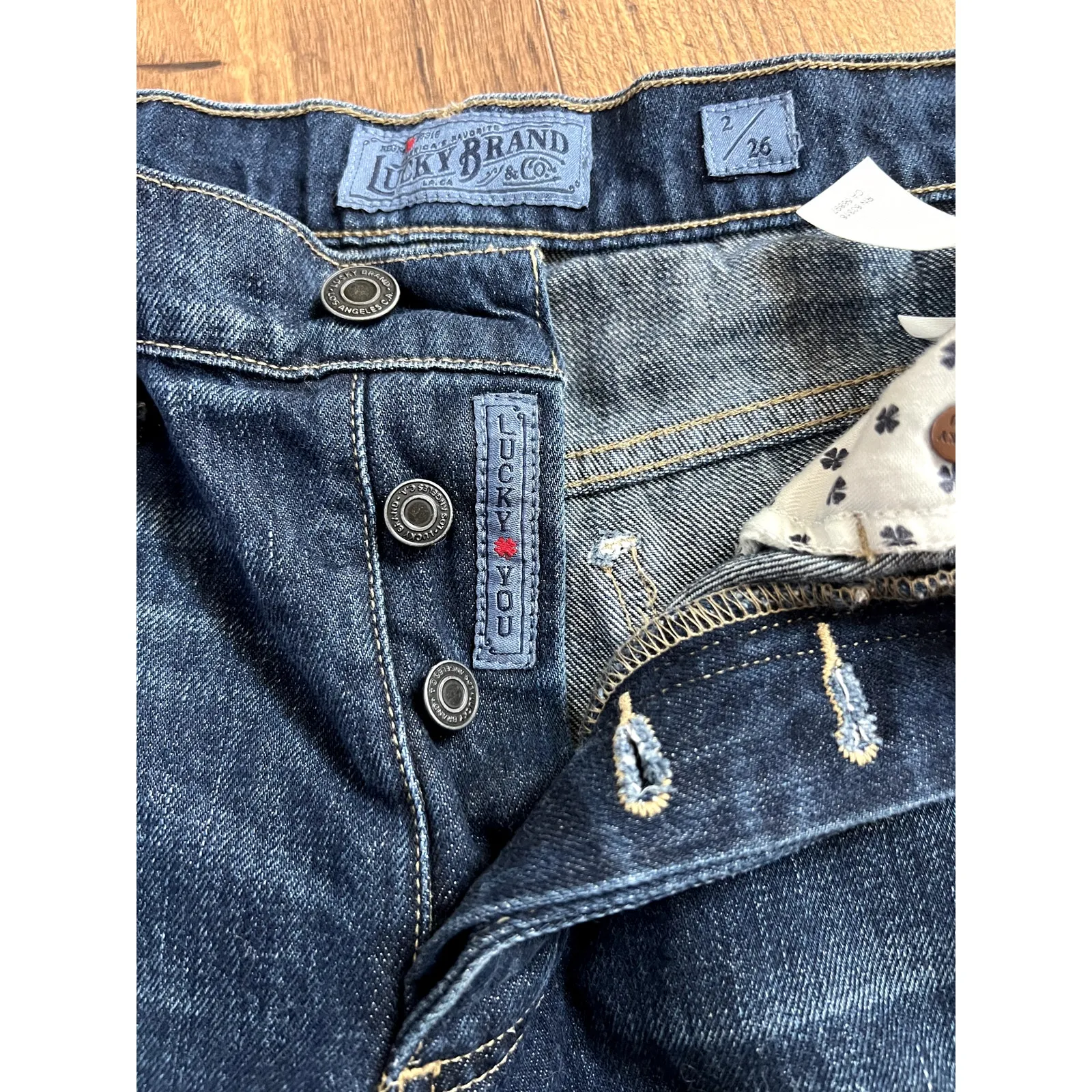 Lucky Brand Jean Shorts Women’s 2/26 Boyfriend Distressed Dark Wash Button UP - Image 5