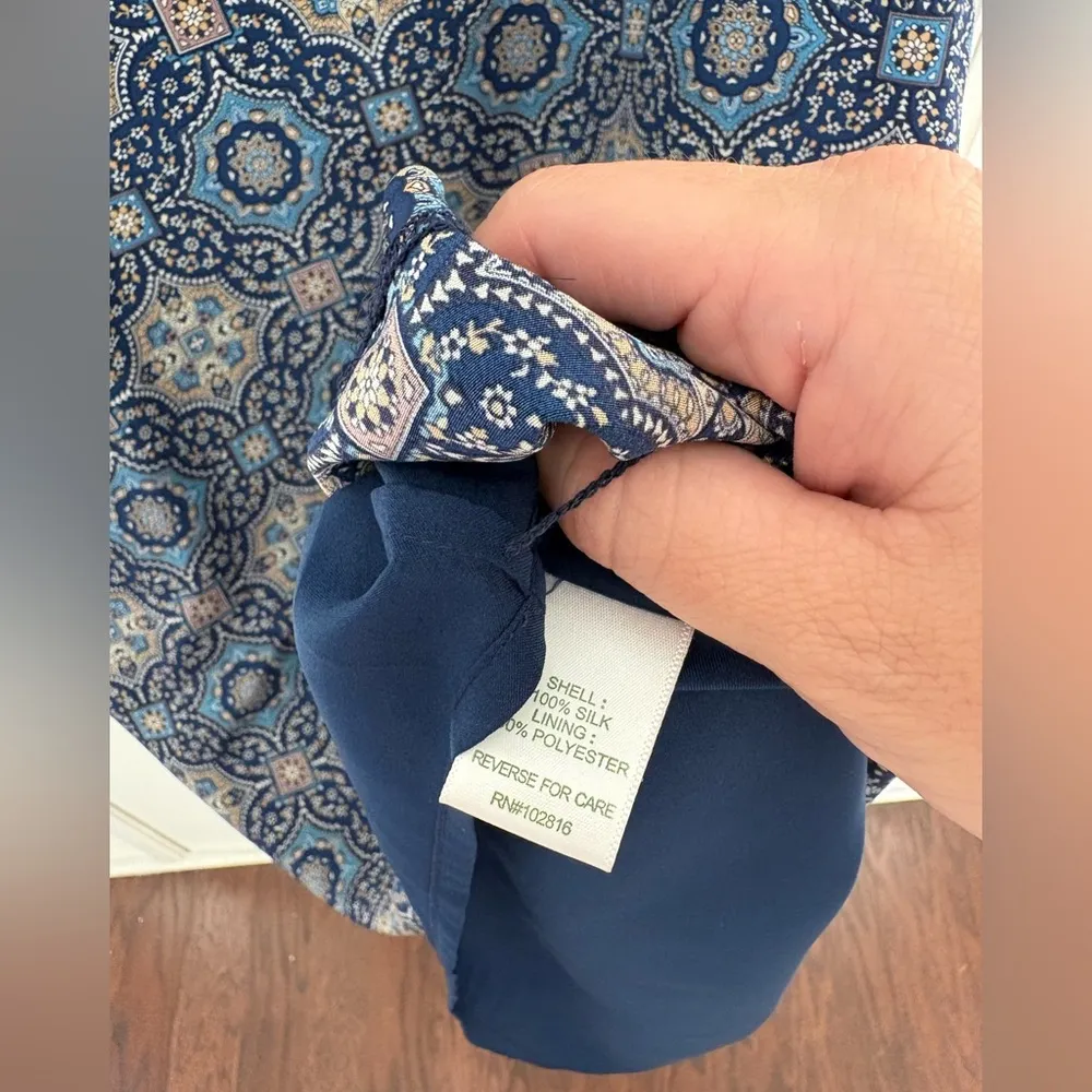 Garnet Hill 100% Silk Shift Dress 3/4 Sleeve Blue Medallion Print Size 12 - Image 2