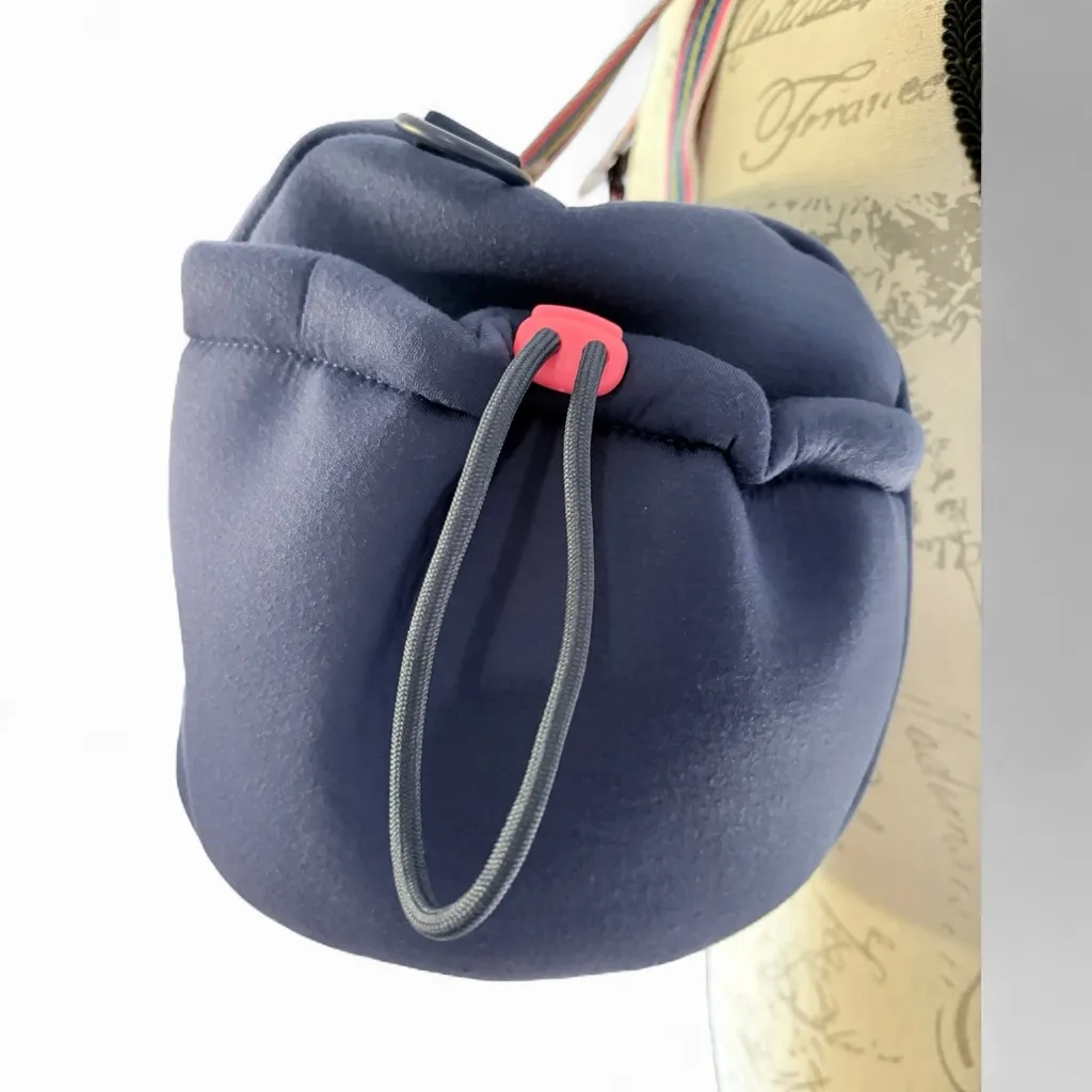 Wildfox  Navy Duffle NWT - Image 5