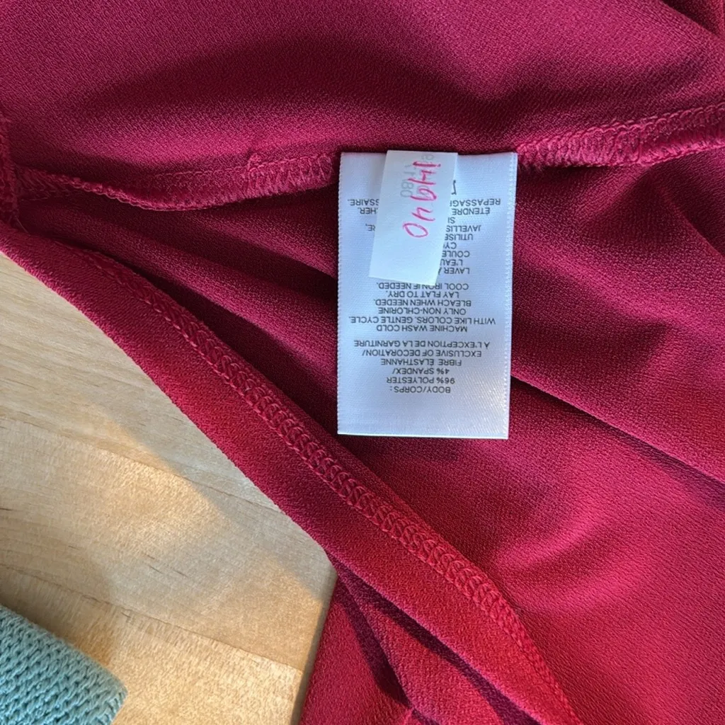 NWT Express V-neck Drape Flutter Sleeve Peekaboo Arm Blouse Top, S - Image 7