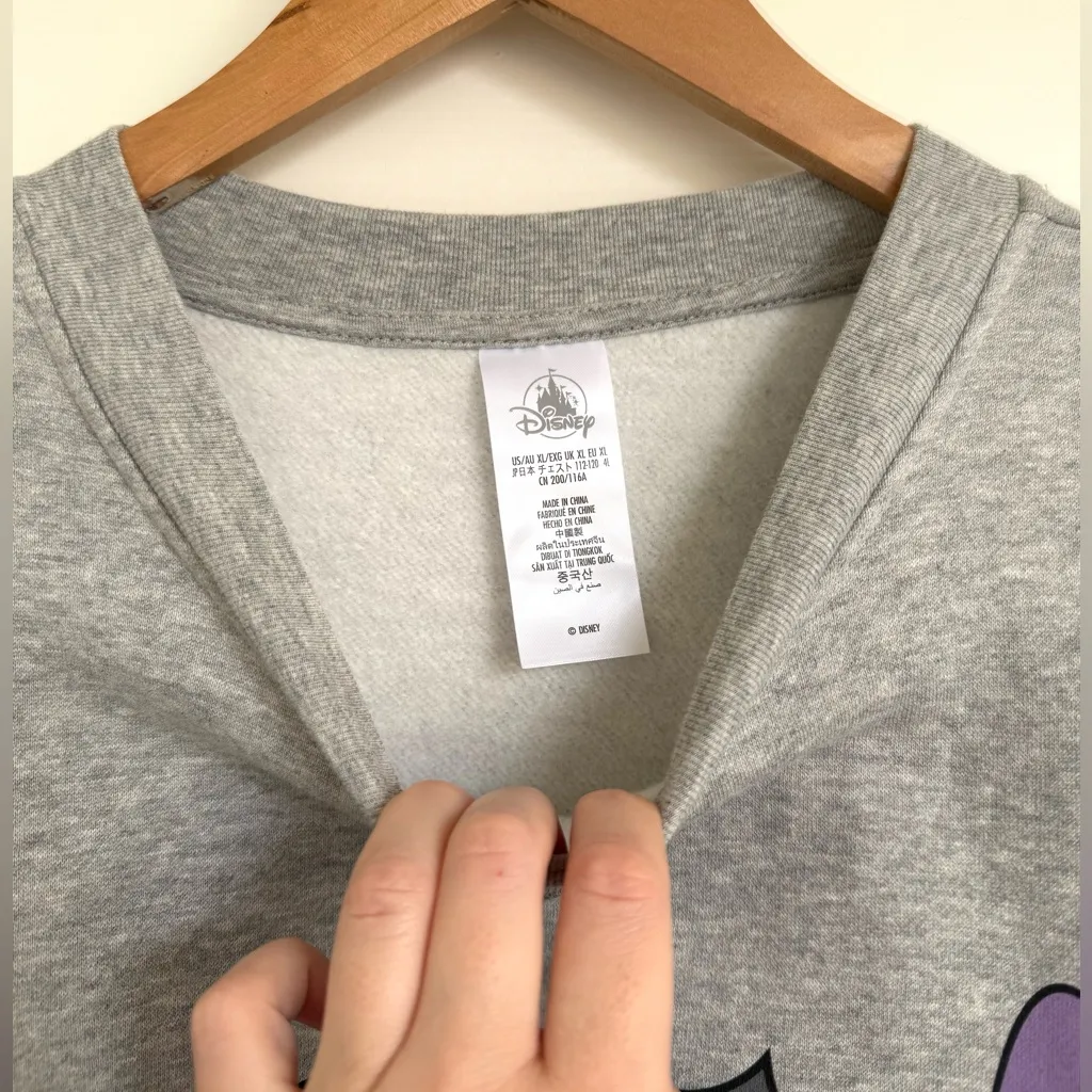 Disney Crewneck Stitch Sweater Gray Blue Size XL - Image 4