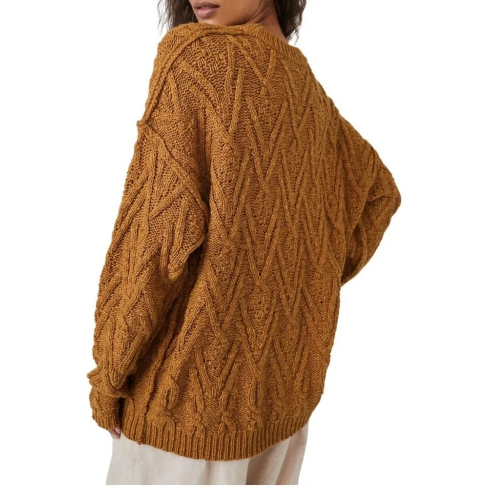 FREE PEOPLE Isla Cable Knit Oversized Stitch Tunic Sweater in Spice Cake - Image 3