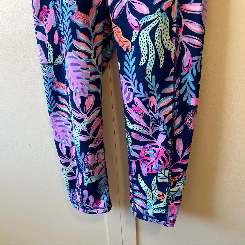 Lilly Pulitzer Women’s Weekender High Rise Oyster‎ Bay Navy Leggings Crop Size S - Image 5