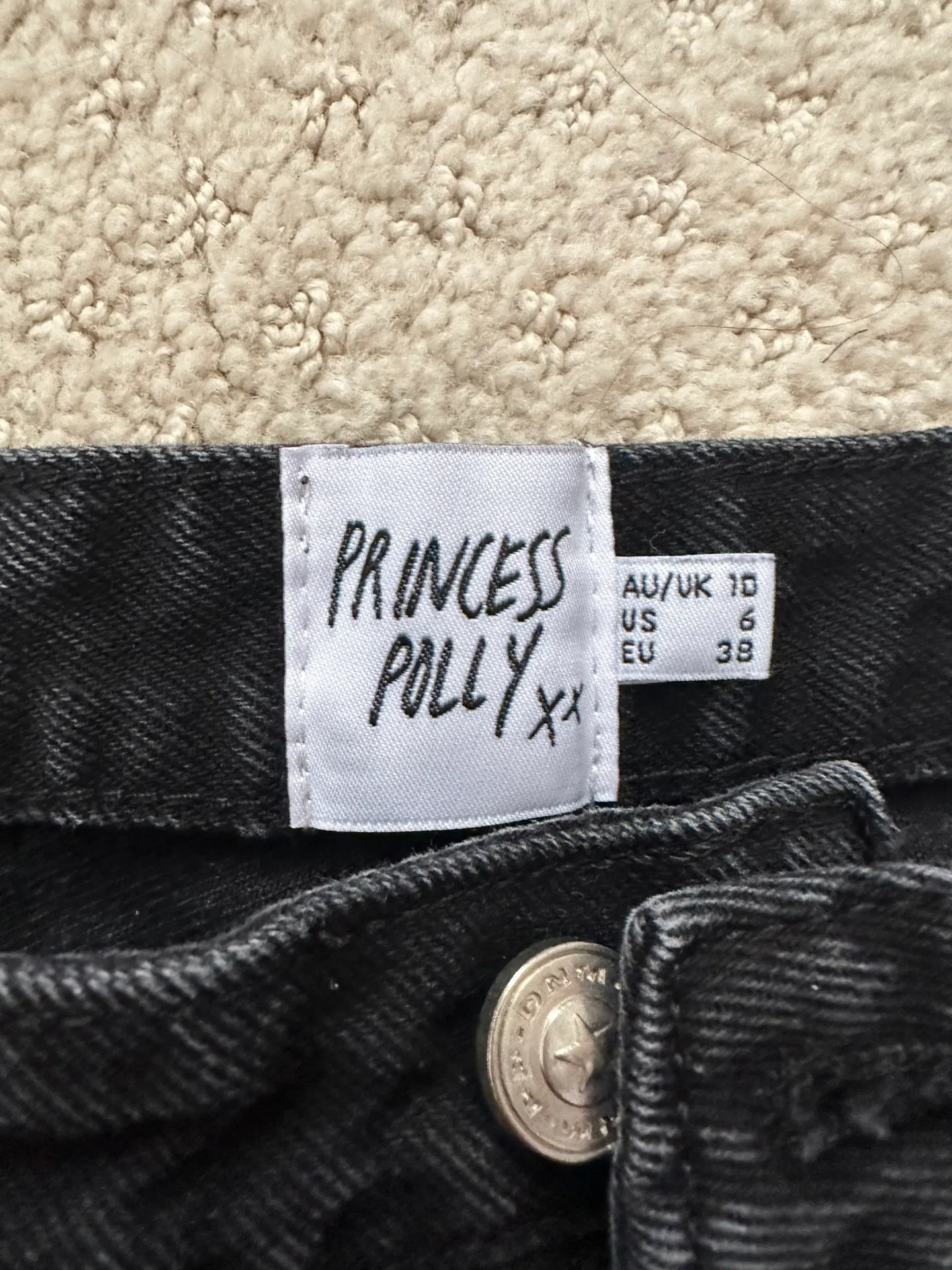 black Shorts - Image 5