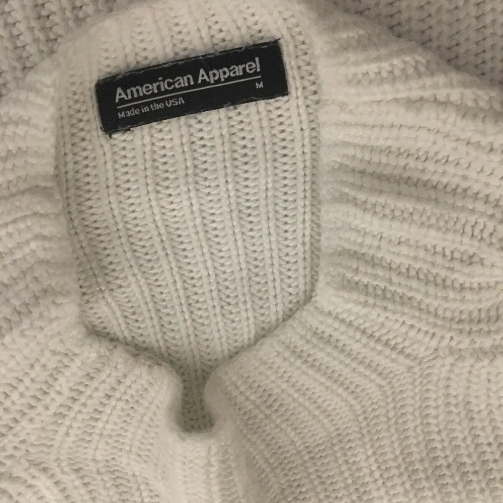 AVAILABLE 2 set OG American Apparel Aslan Sweater size M - Image 5