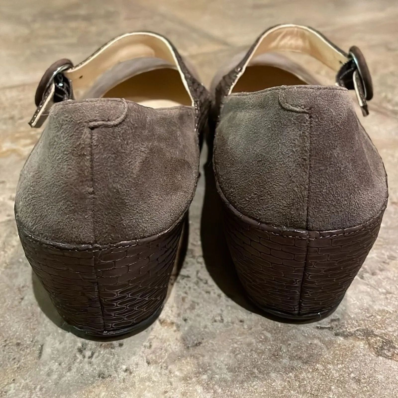Amalfi by Rangoni Taupe Brown Suede Leather Wedge Mary Jane Shoe Womens 8.5N Size 8.5 - Image 8
