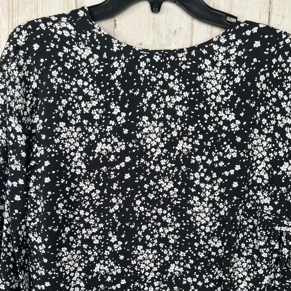 Zara Women's Black and White Floral Mini Dress Size M Flowy Long Sleeves - Image 5