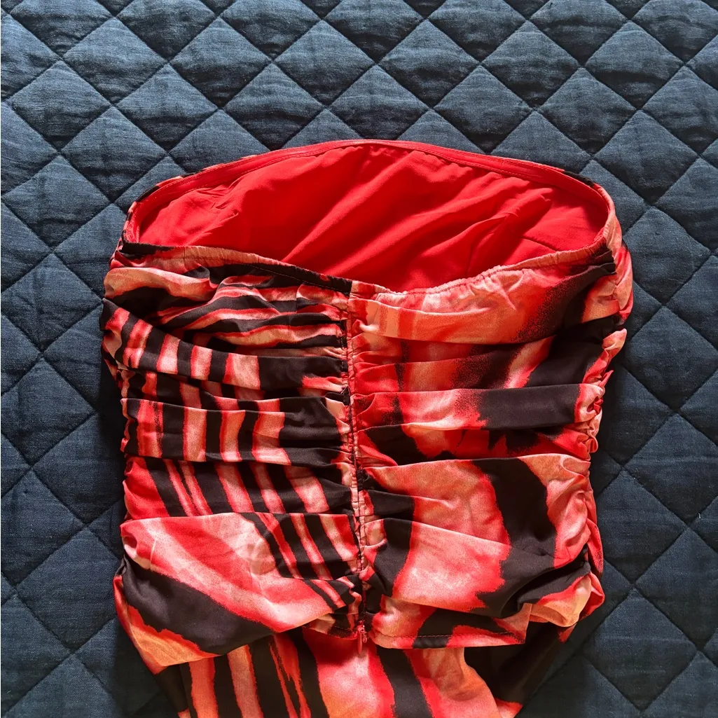 superdown Red and Black Strapless Top - Image 3