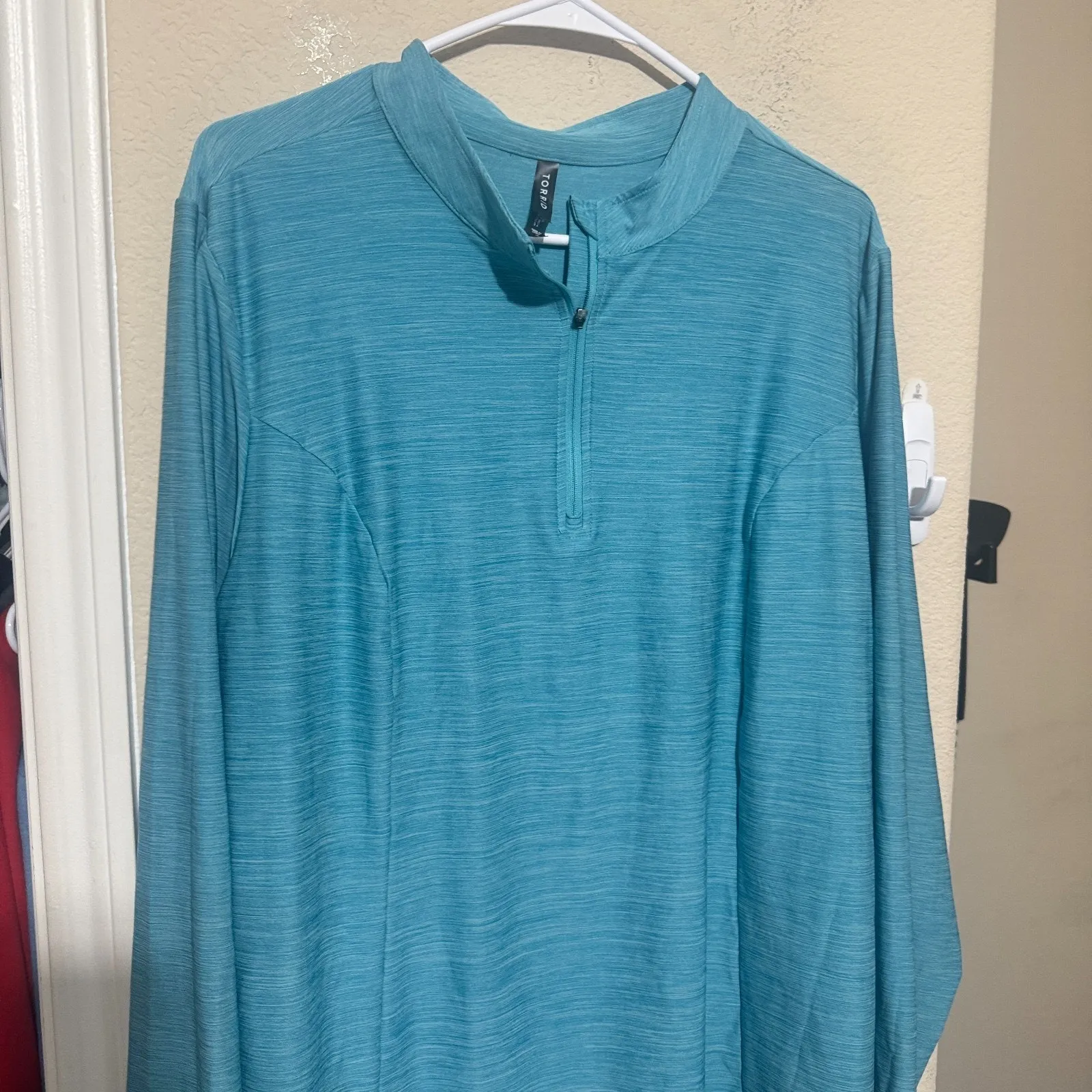 Torrid Performance shirt 1/4 Zip Active Pullover 3X teal green long sleeve - Image 2